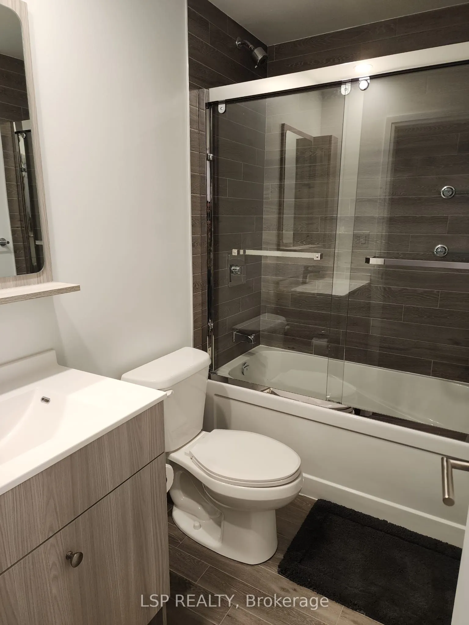 75 Canterbury Place E, #2815