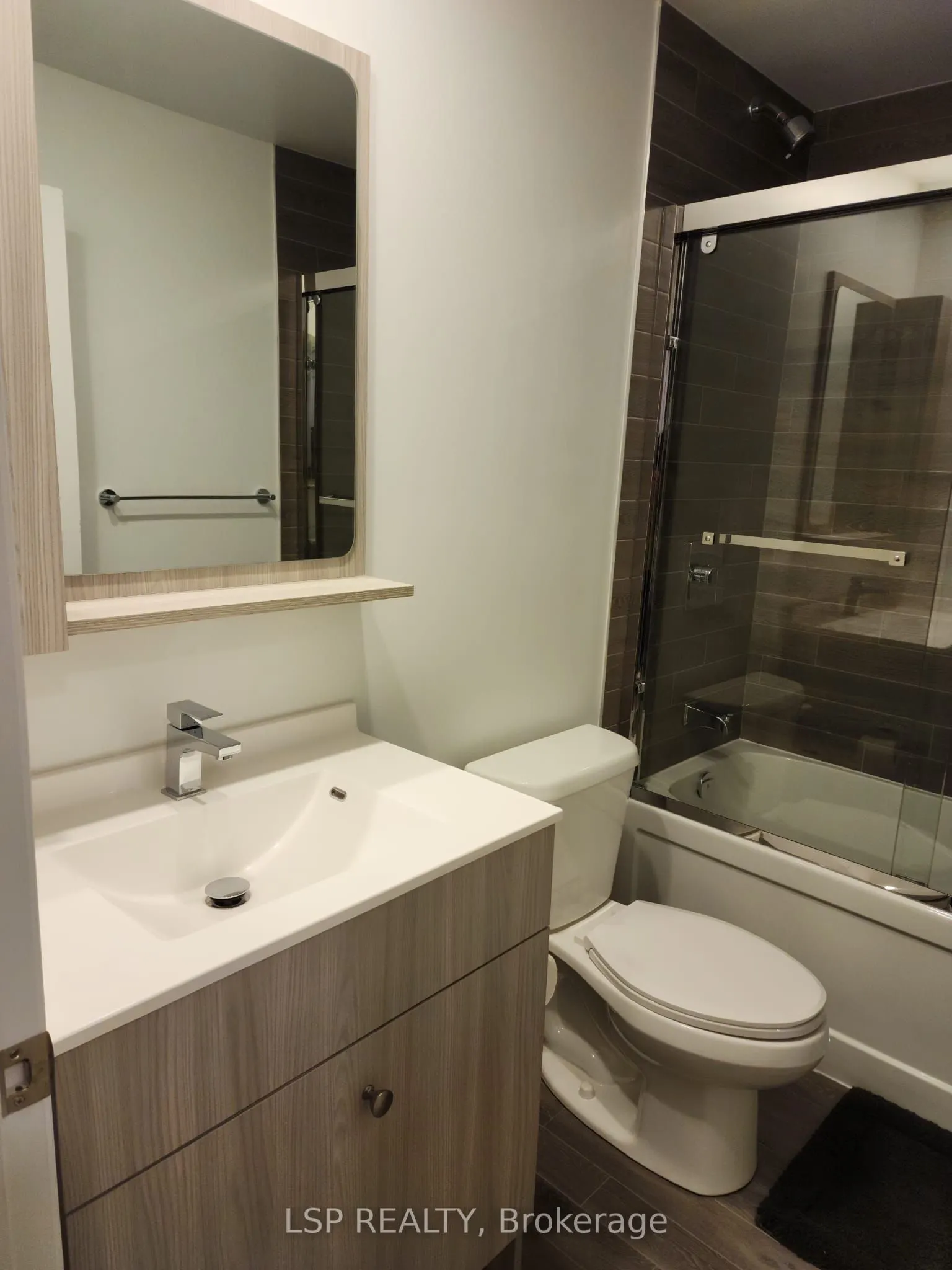 75 Canterbury Place E, #2815