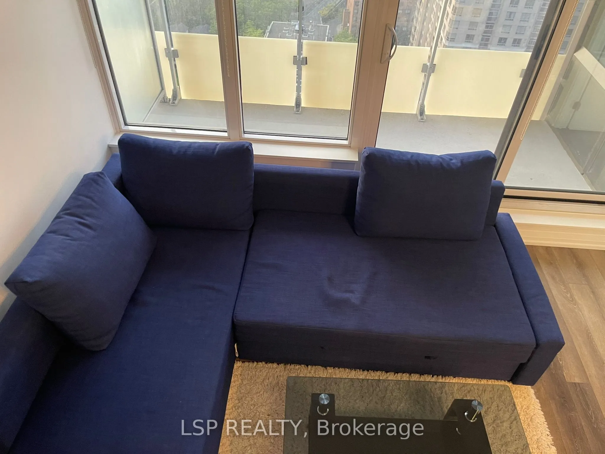 75 Canterbury Place E, #2815