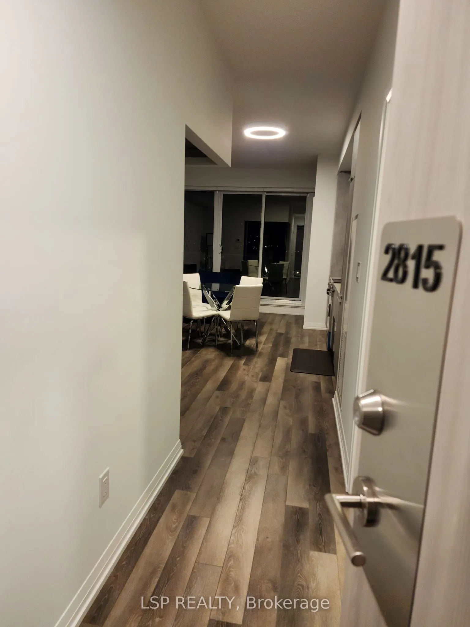 75 Canterbury Place E, #2815