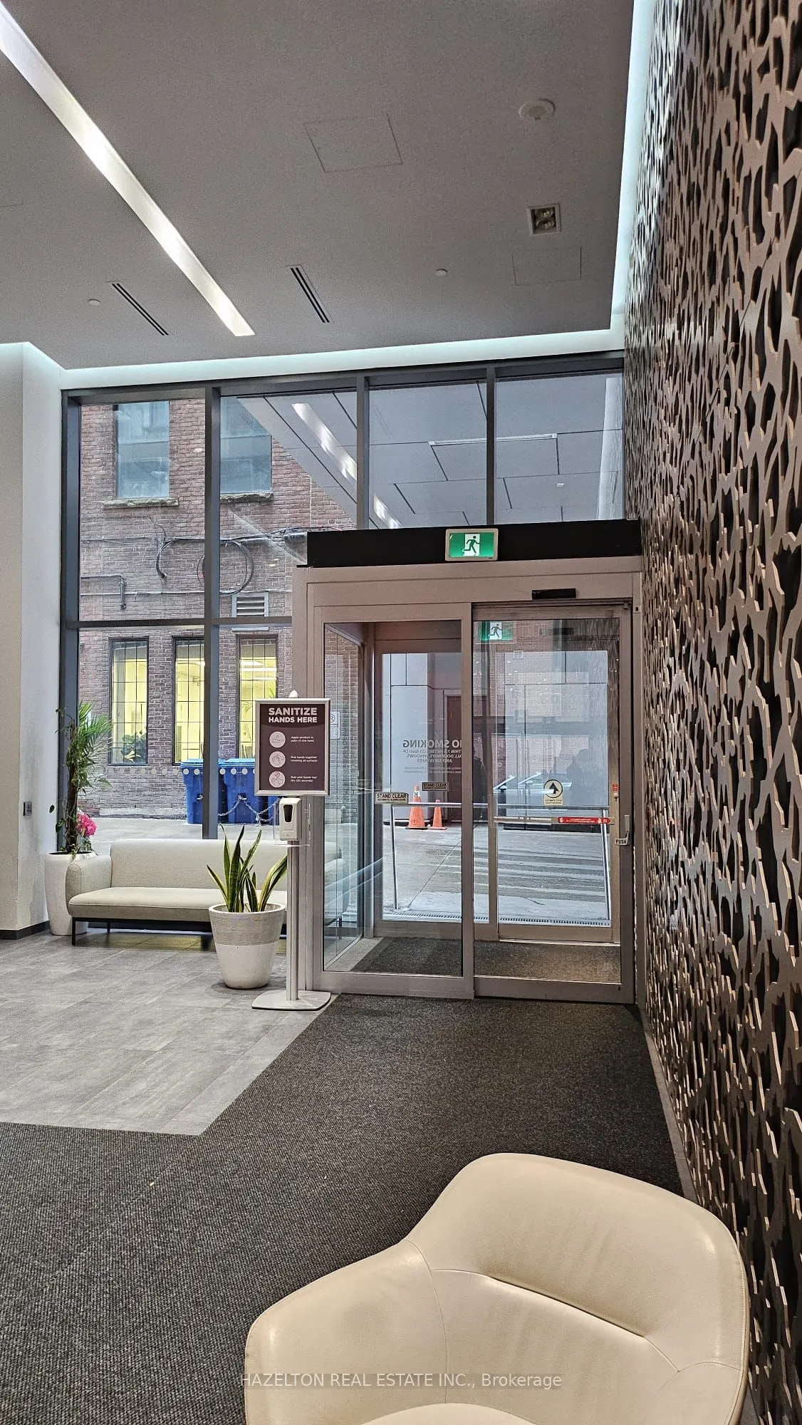 60 Colborne Street, #812