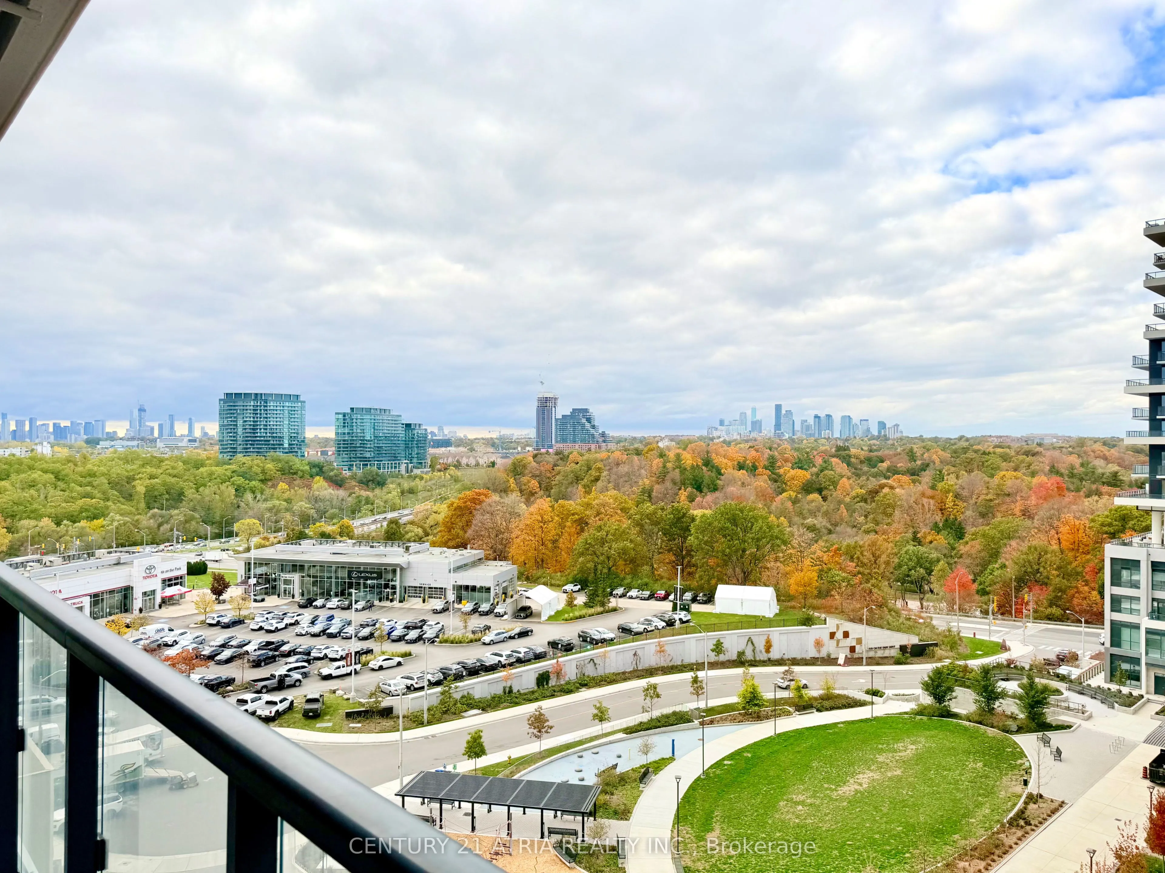 30 Inn On The Park Drive, #802