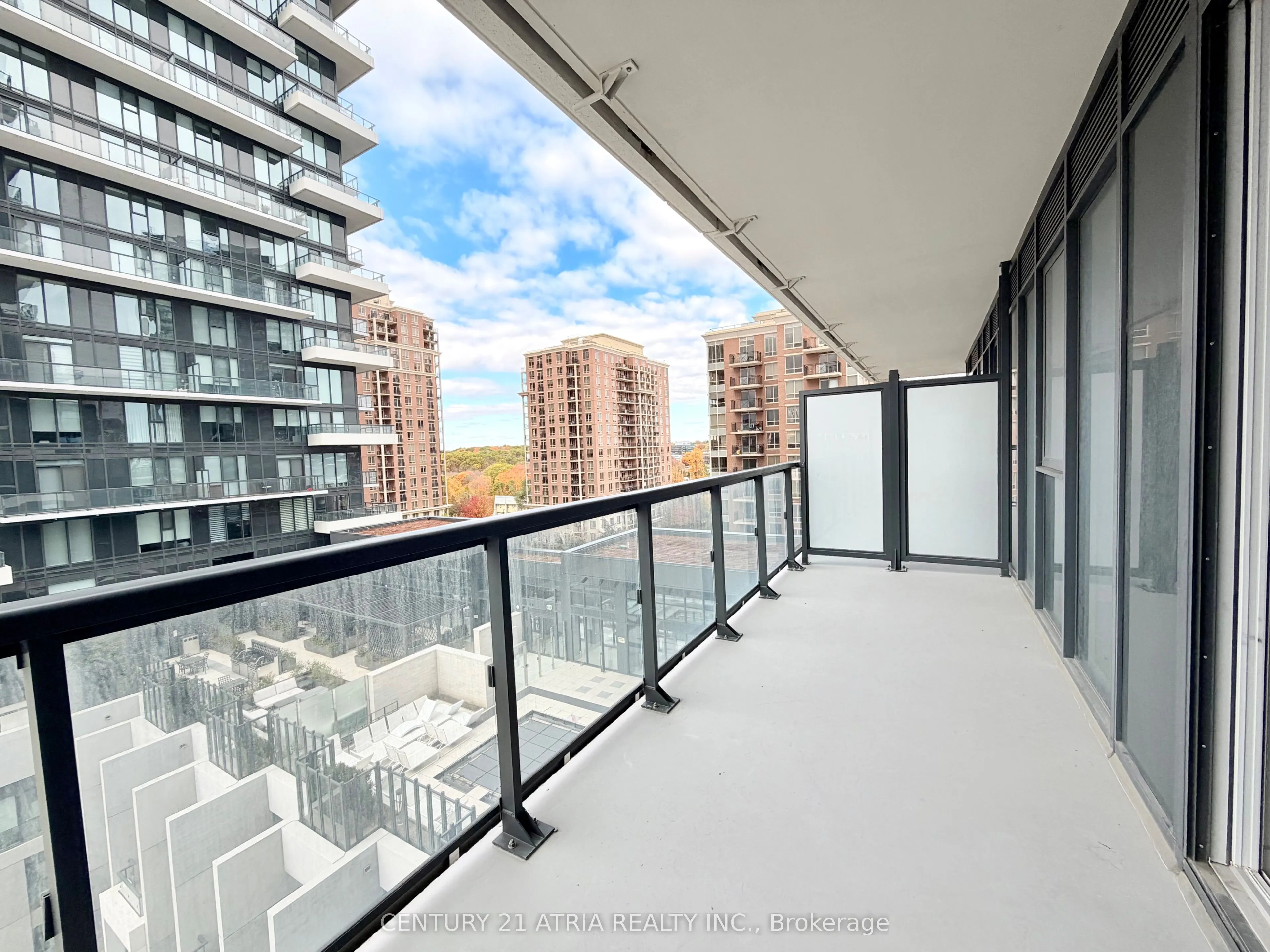 30 Inn On The Park Drive, #802