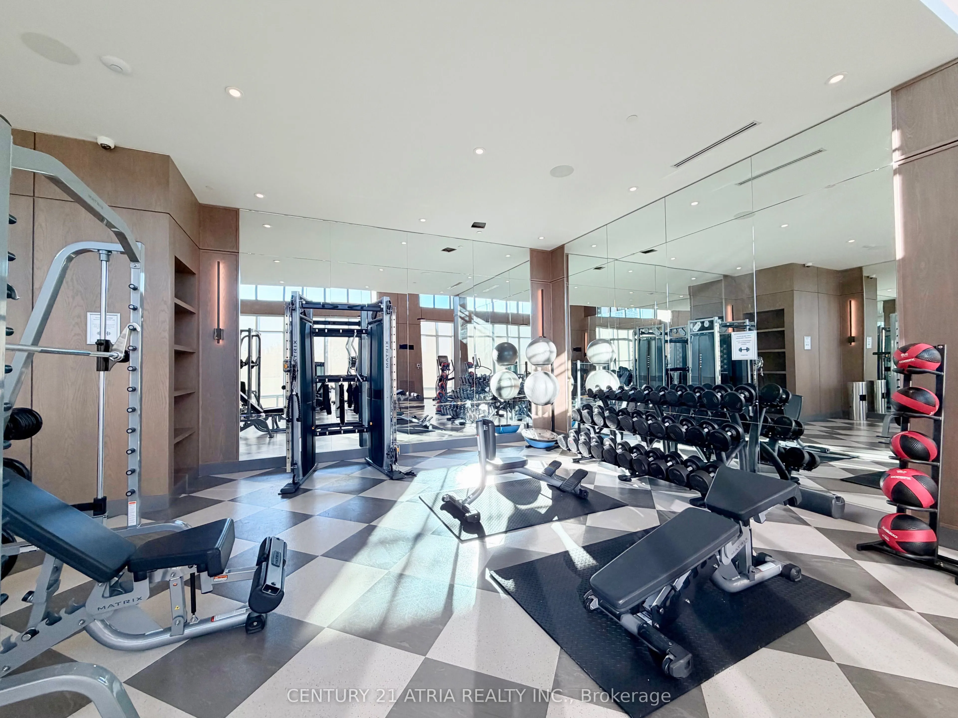 30 Inn On The Park Drive, #802