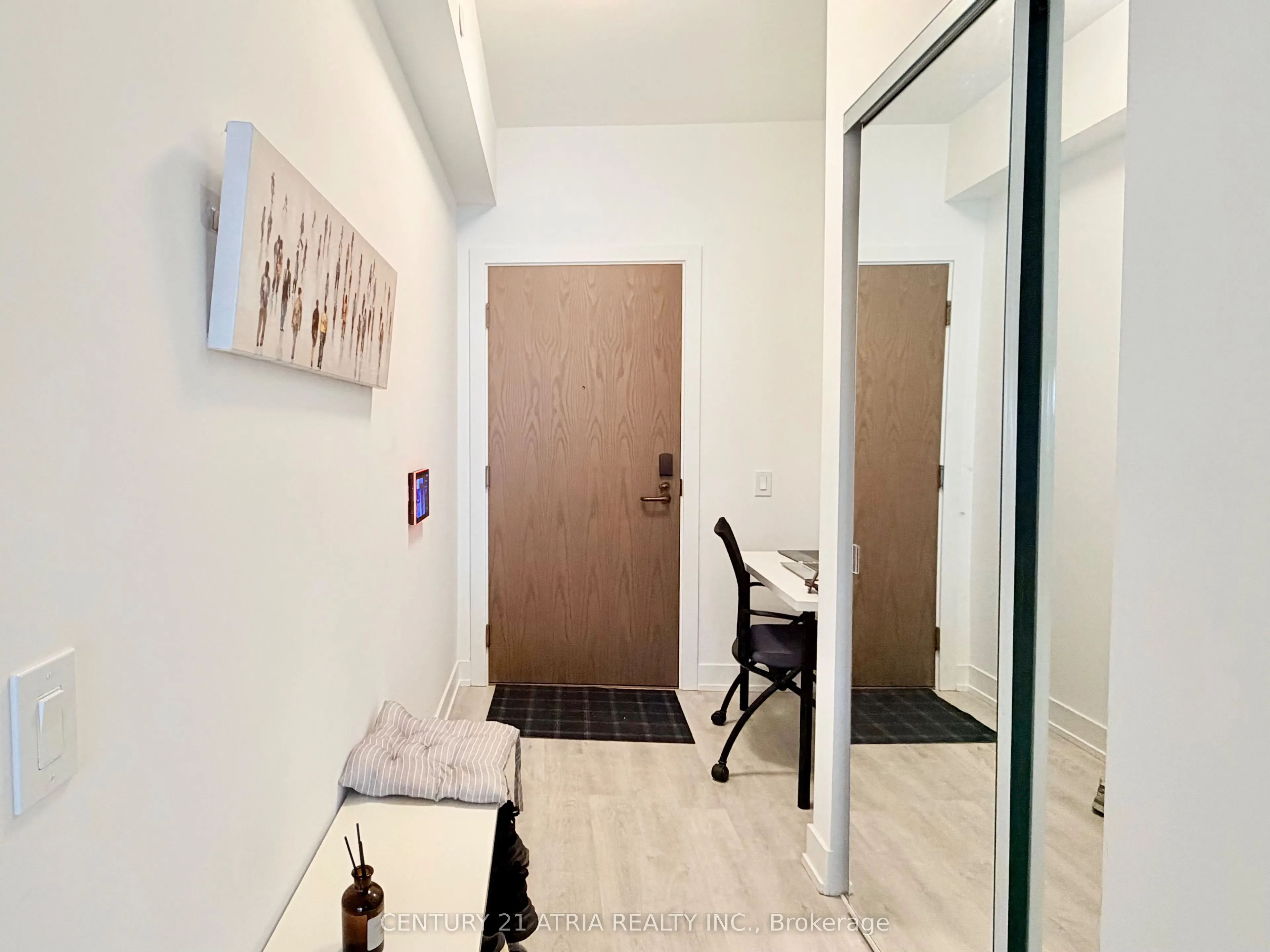 30 Inn On The Park Drive, #802