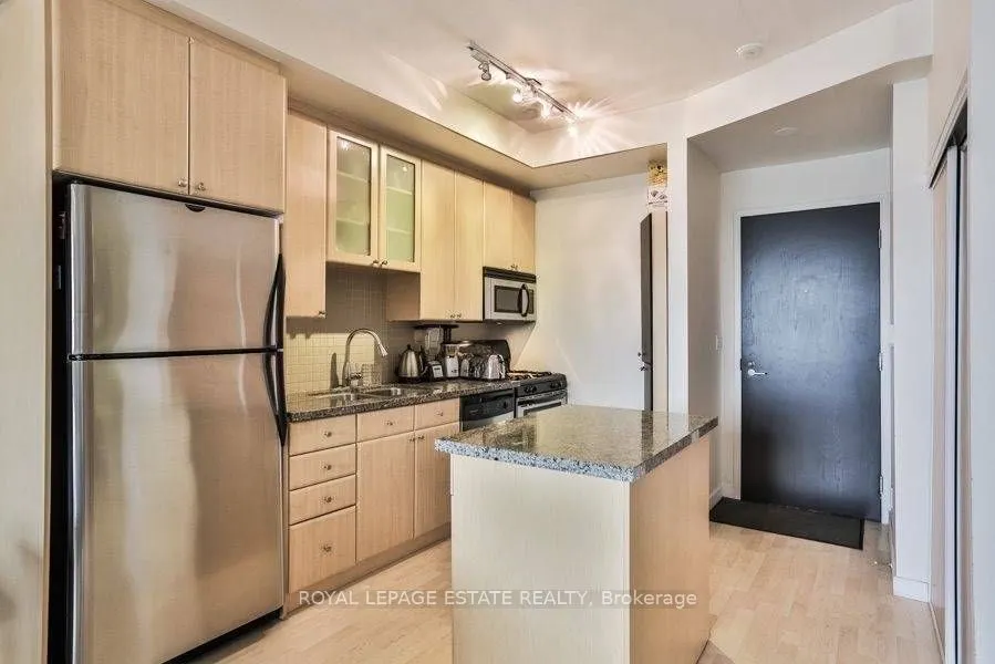 1 Shaw Street, #1028