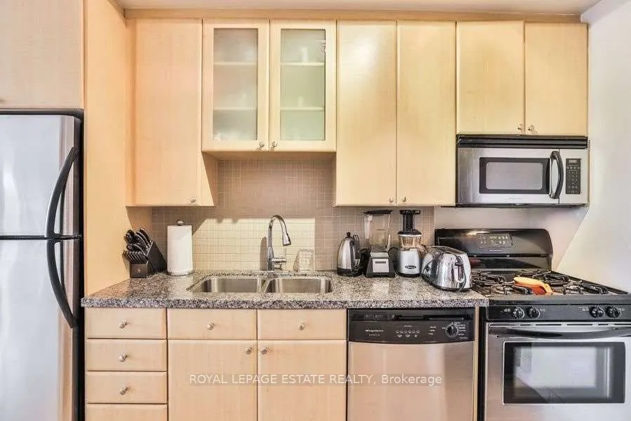 1 Shaw Street, #1028