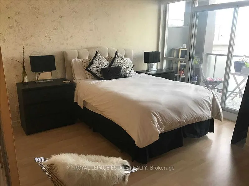 1 Shaw Street, #1028