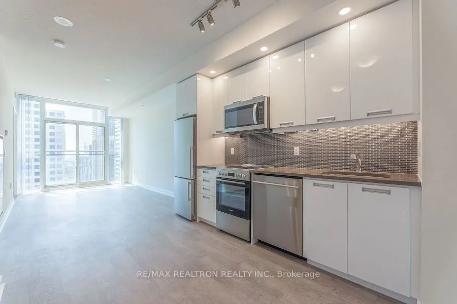 99 John Street, #1102