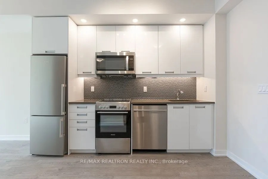 99 John Street, #1102