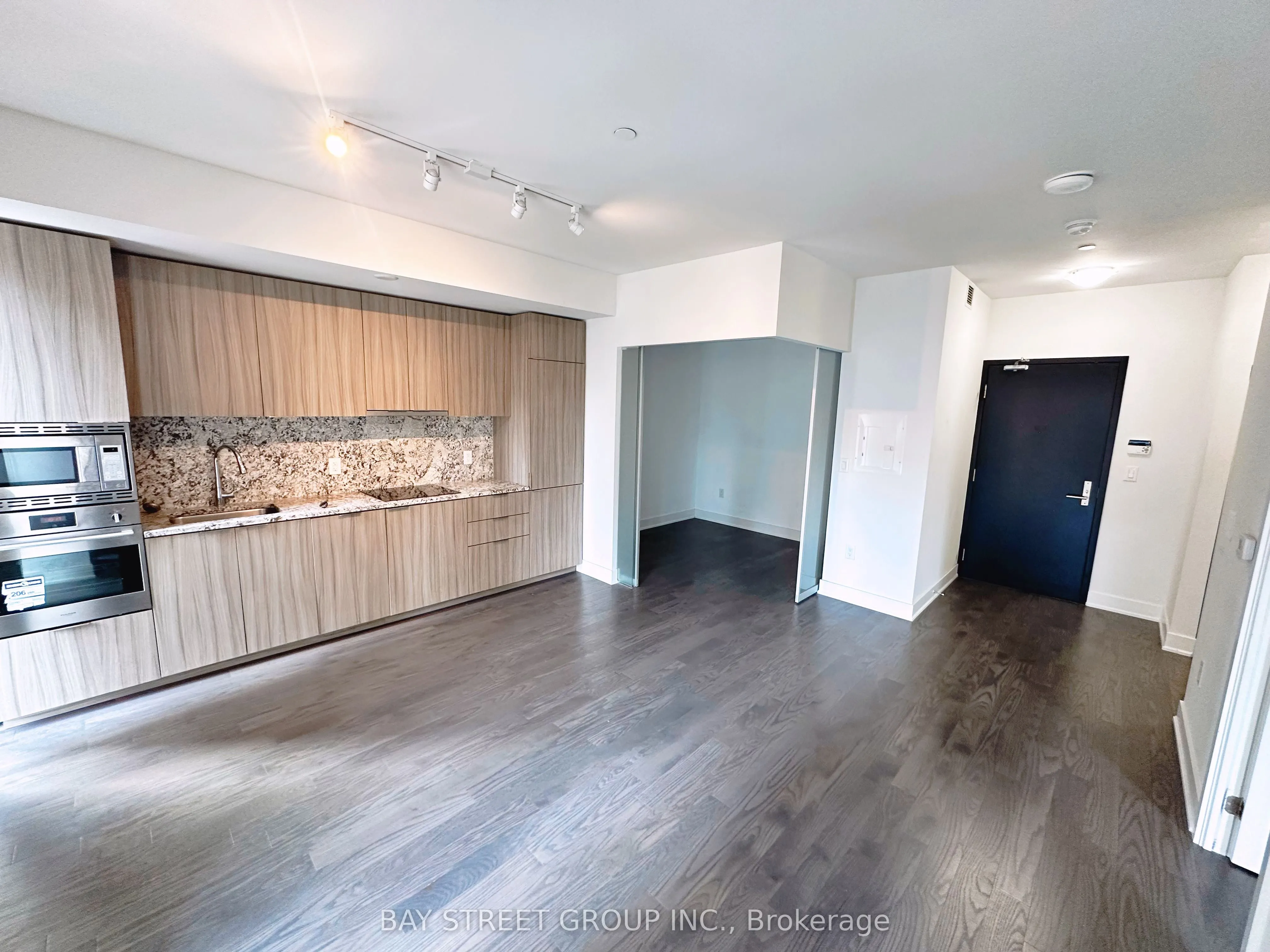 955 Bay Street, #805