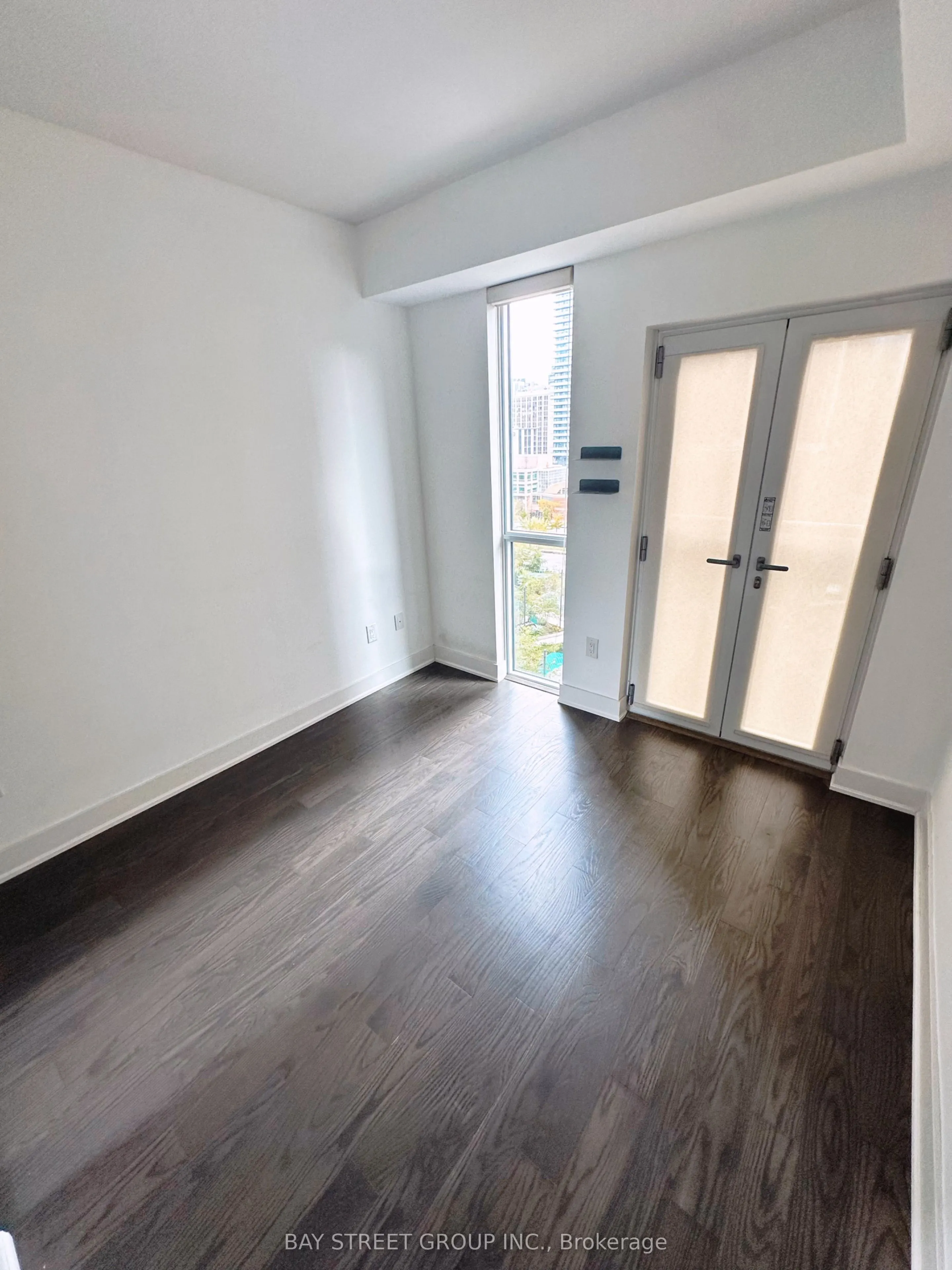 955 Bay Street, #805