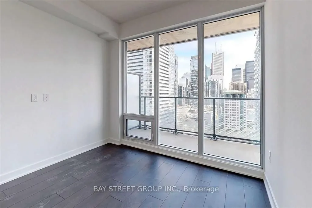 125 Blue Jays Way, #3911