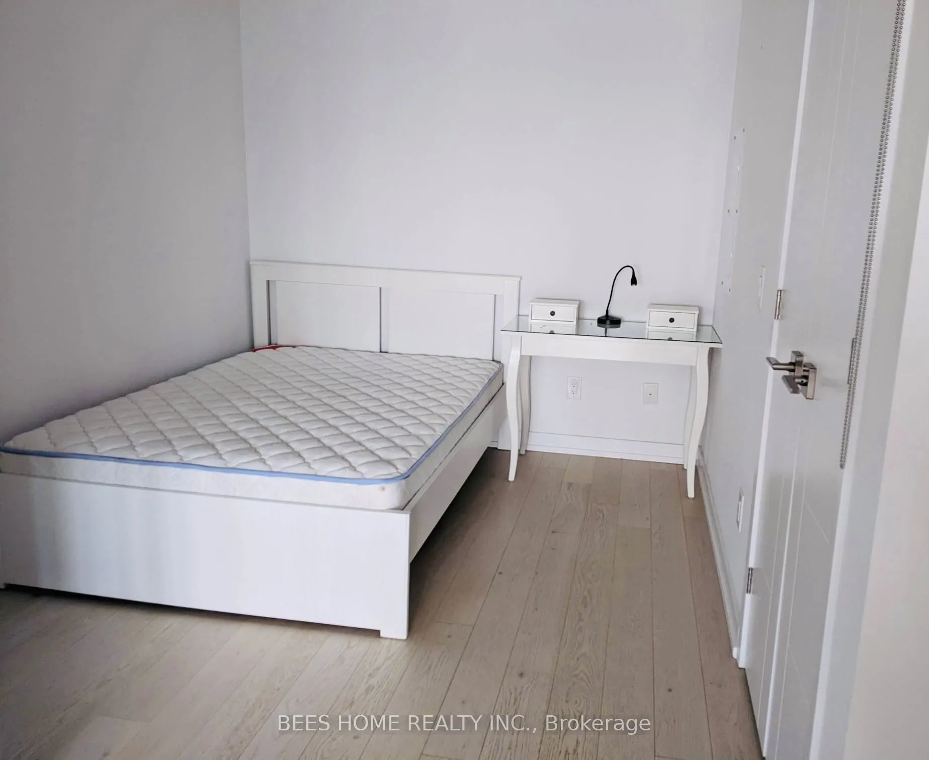 488 University Avenue, #4703