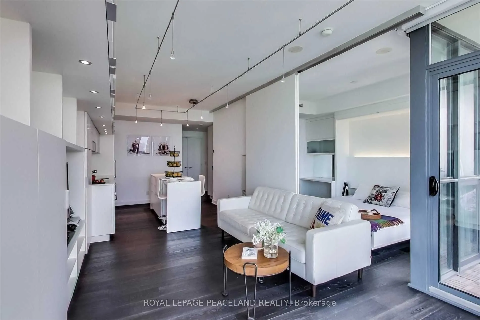 110 Charles Street E, #2901