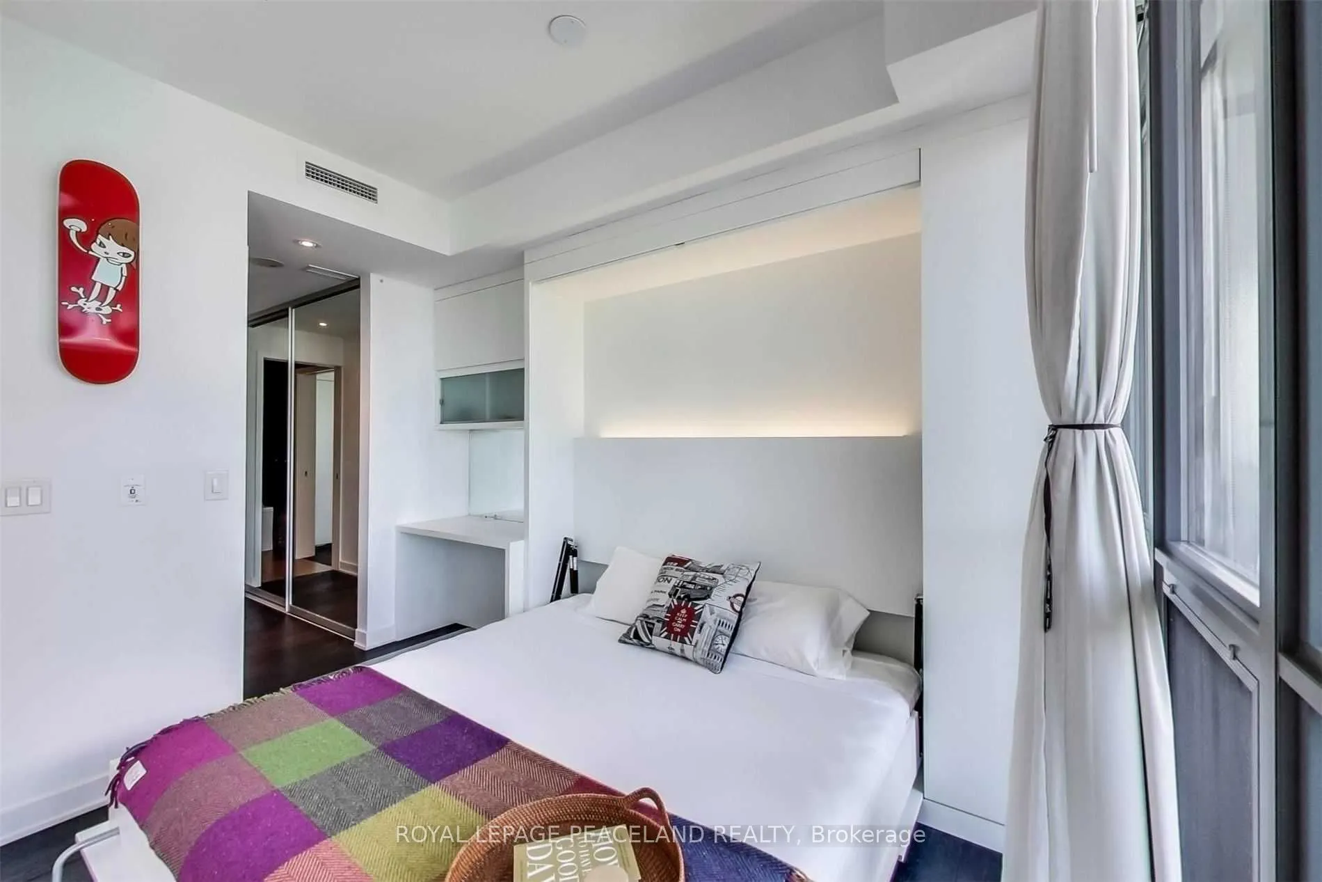 110 Charles Street E, #2901