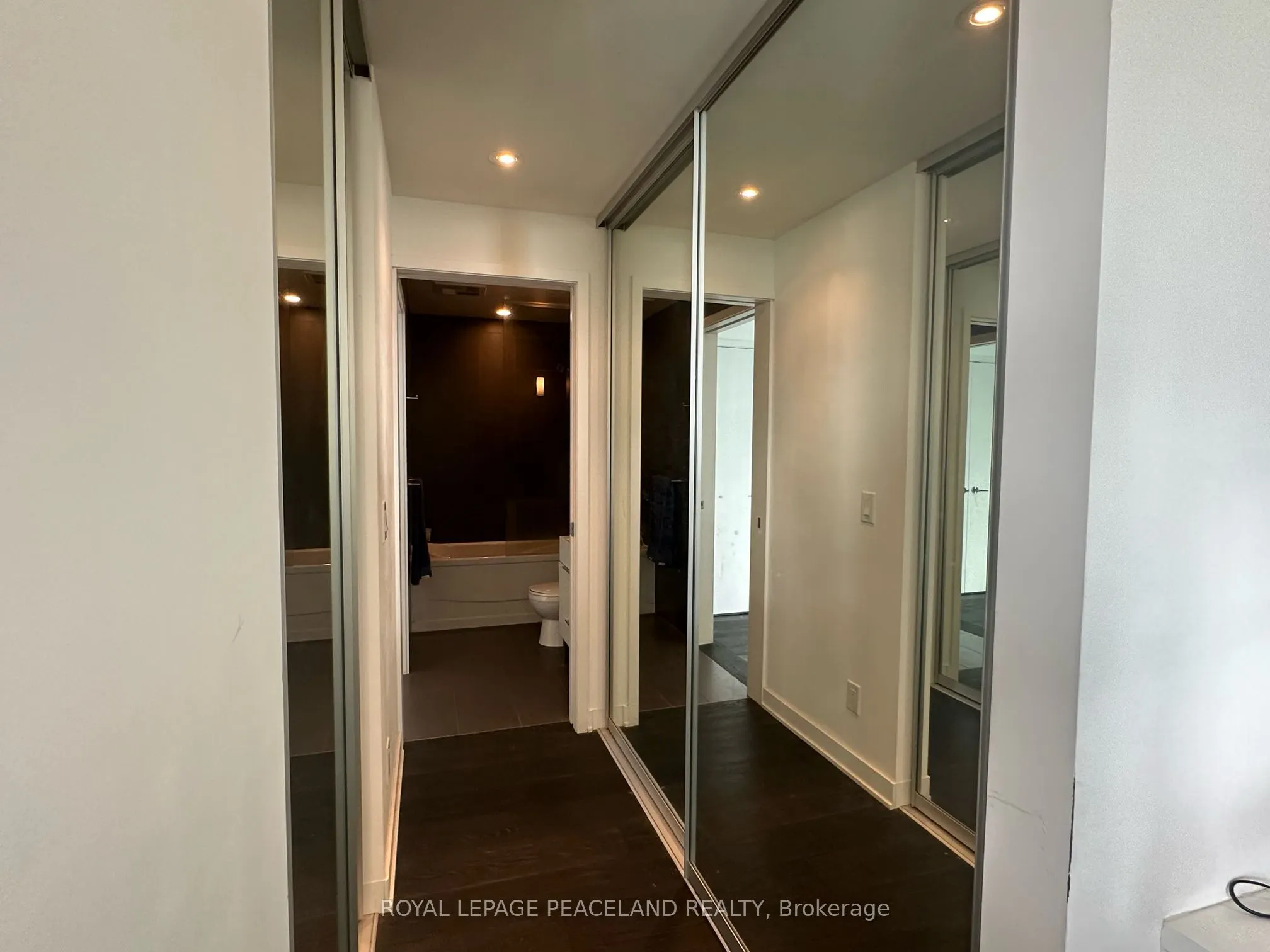 110 Charles Street E, #2901