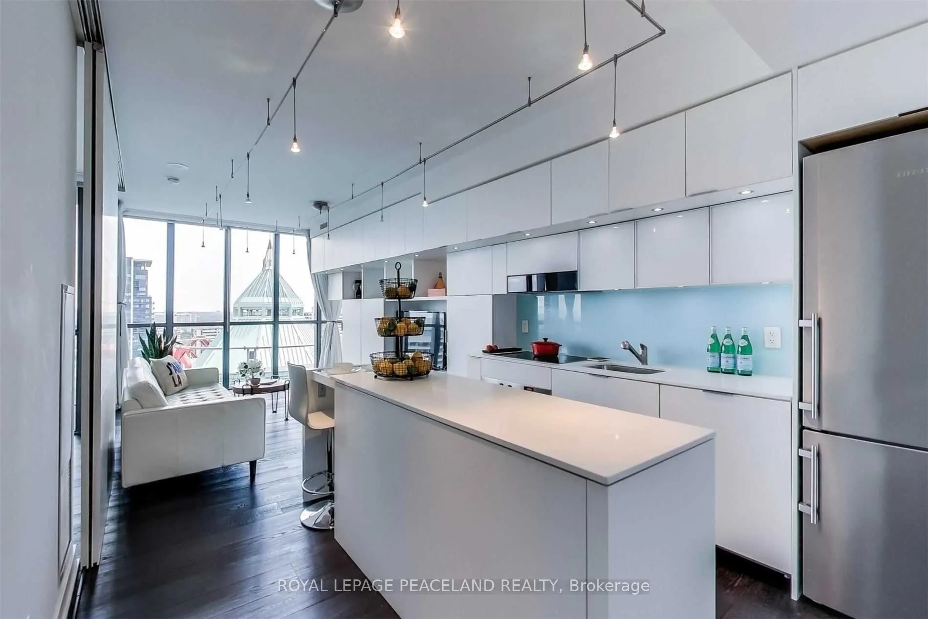 110 Charles Street E, #2901