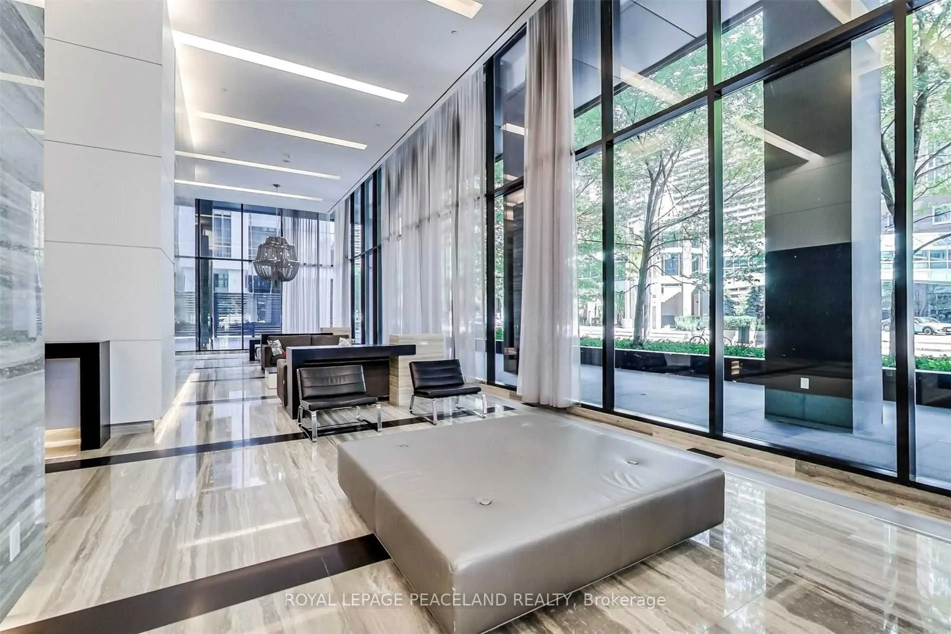 110 Charles Street E, #2901