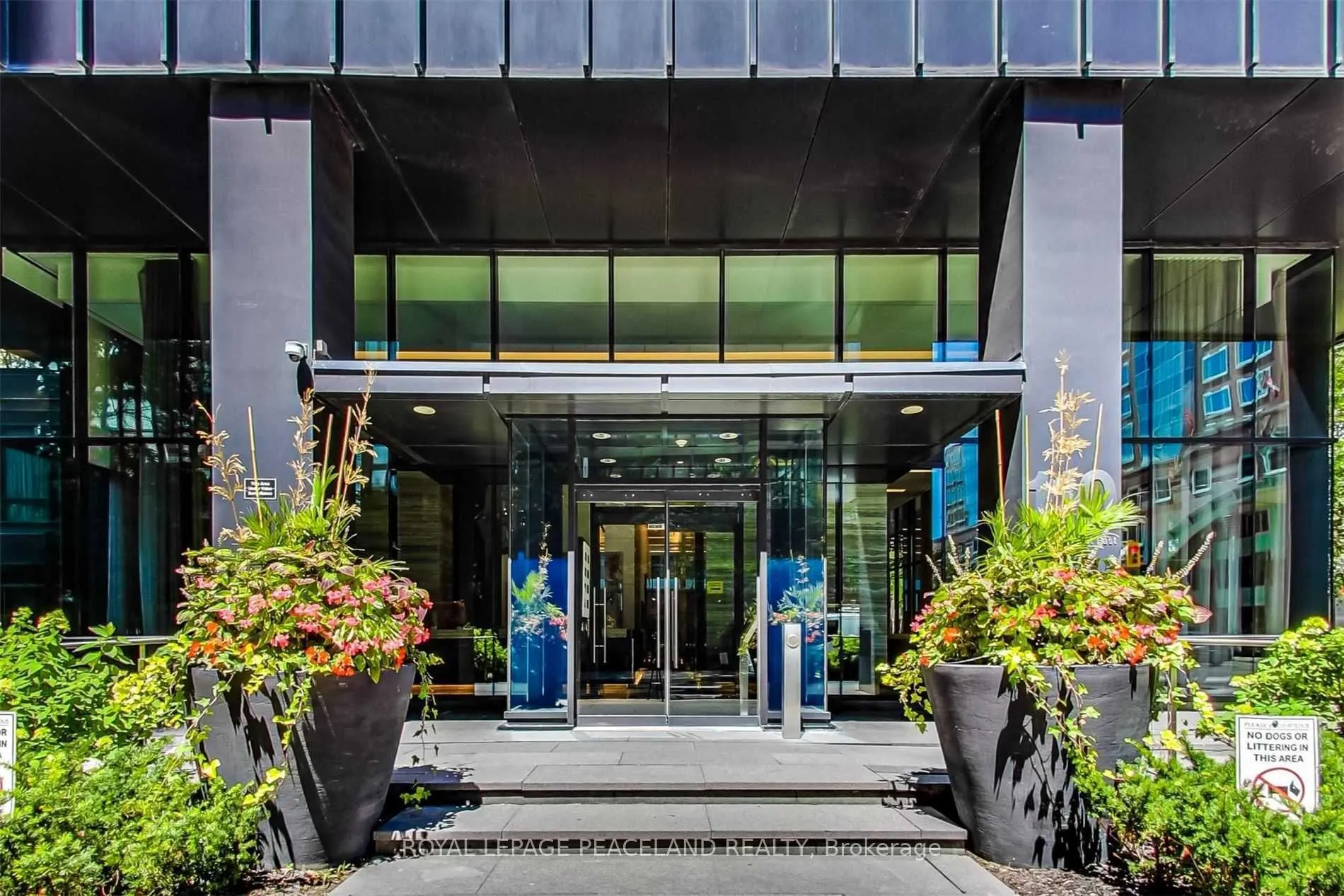 110 Charles Street E, #2901