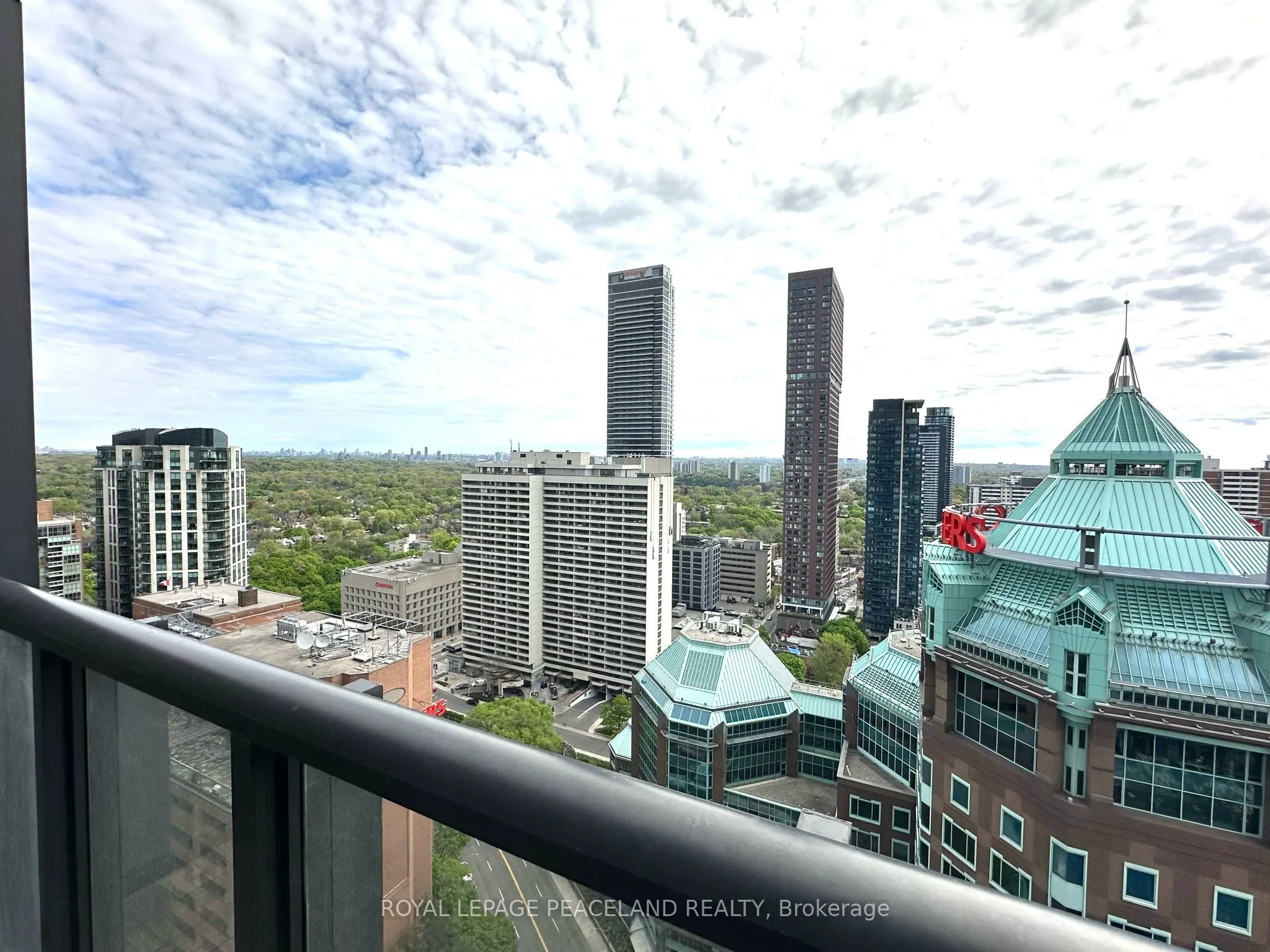 110 Charles Street E, #2901