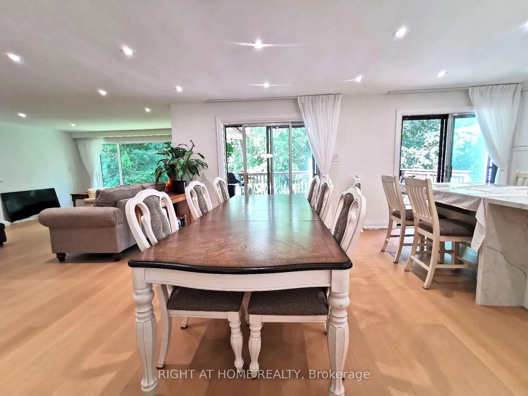 7 Warlock Crescent, #Main