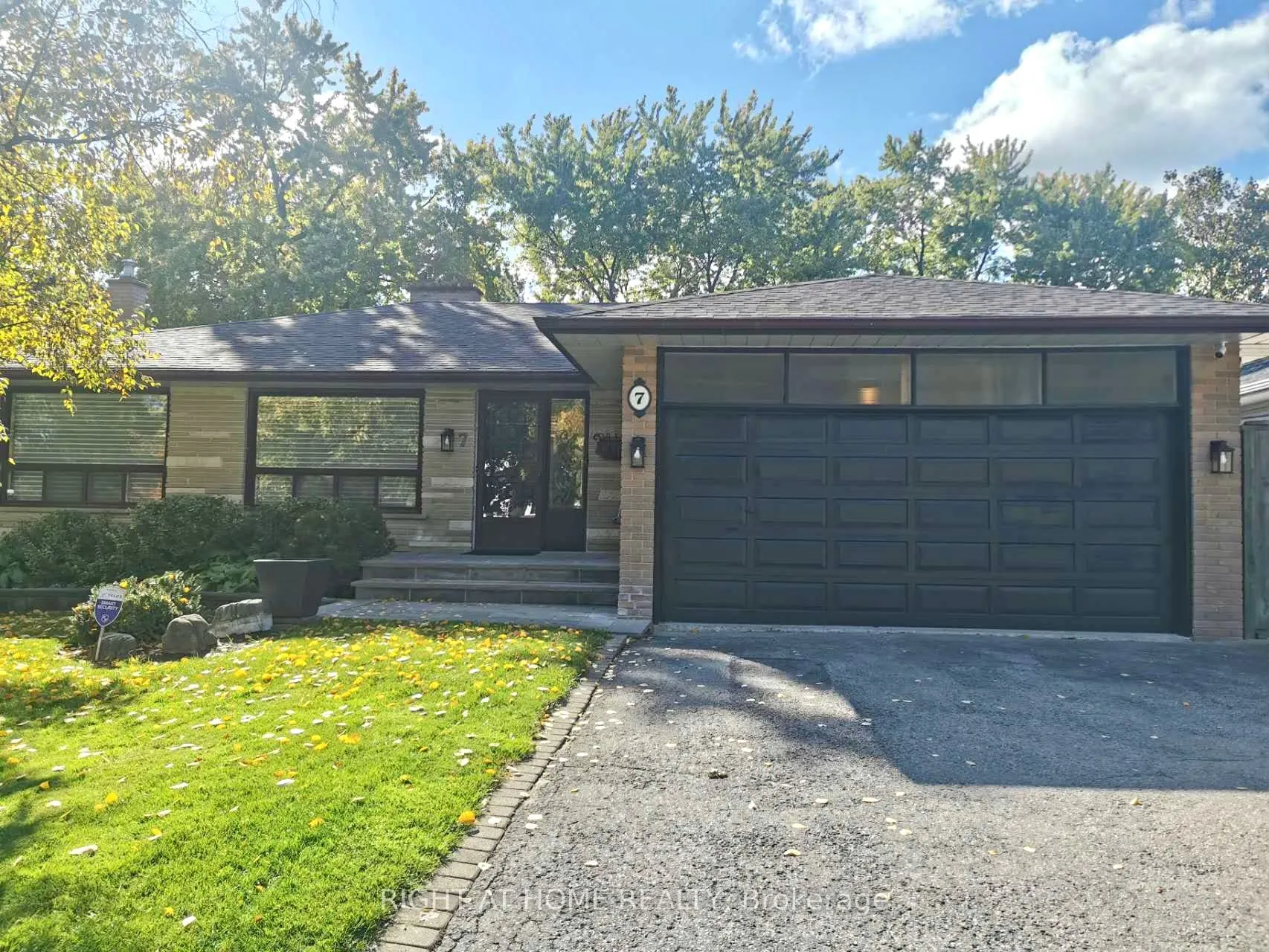 7 Warlock Crescent, #Main