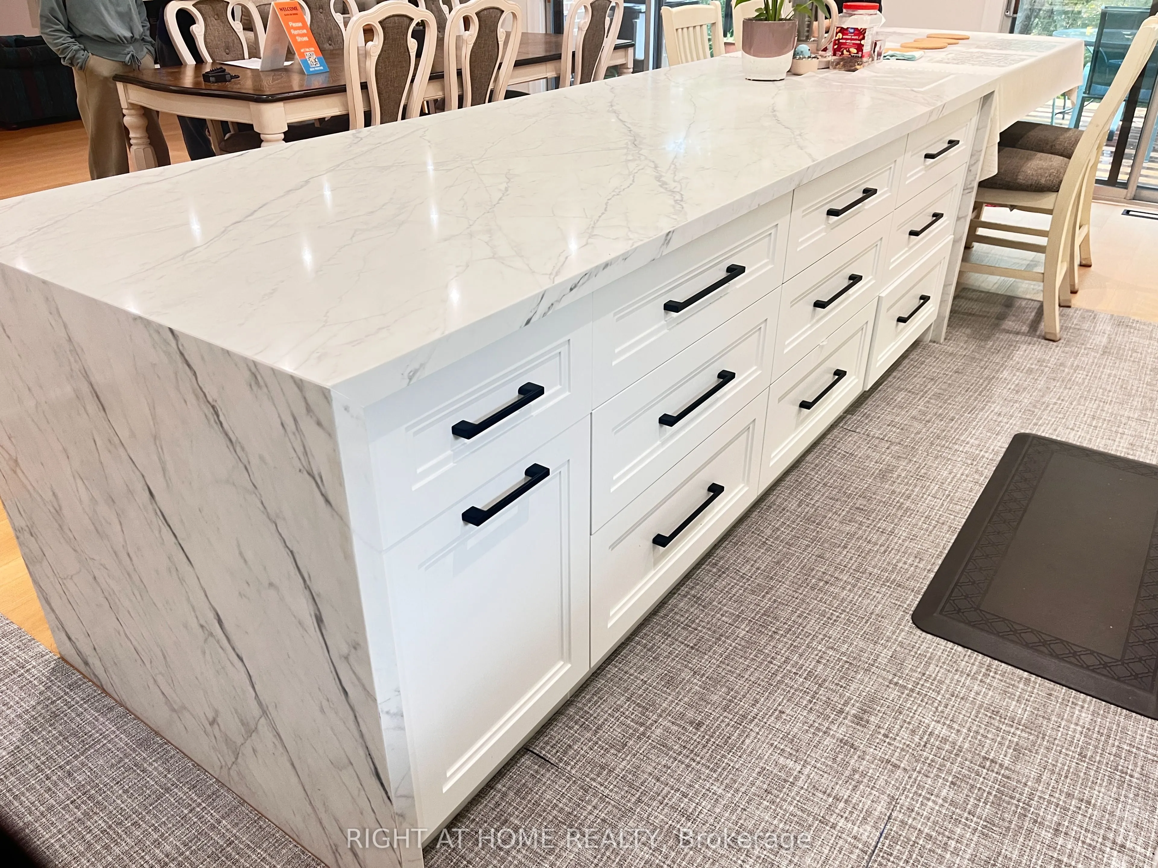 7 Warlock Crescent, #Main