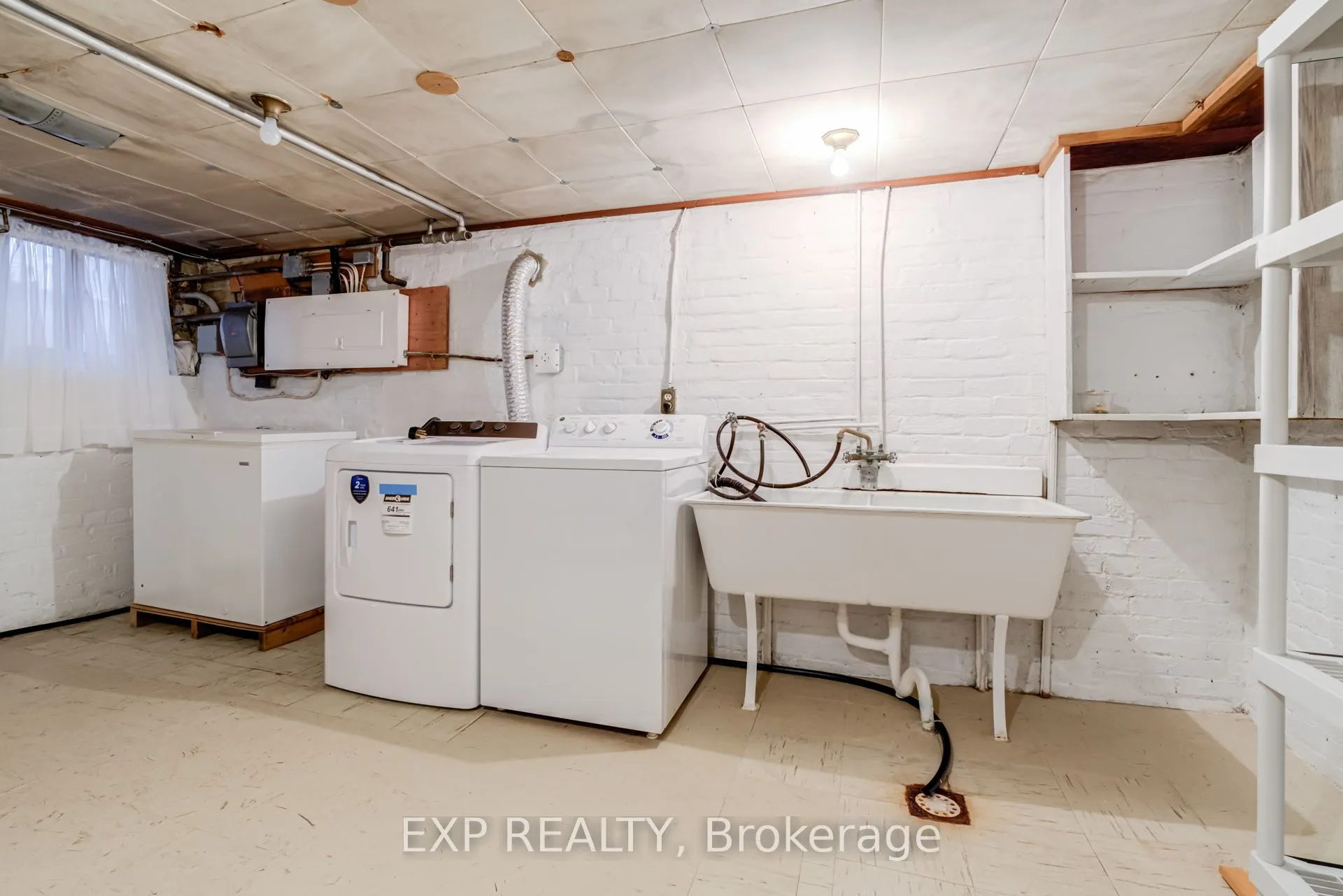 271 Lauder Avenue, #Main