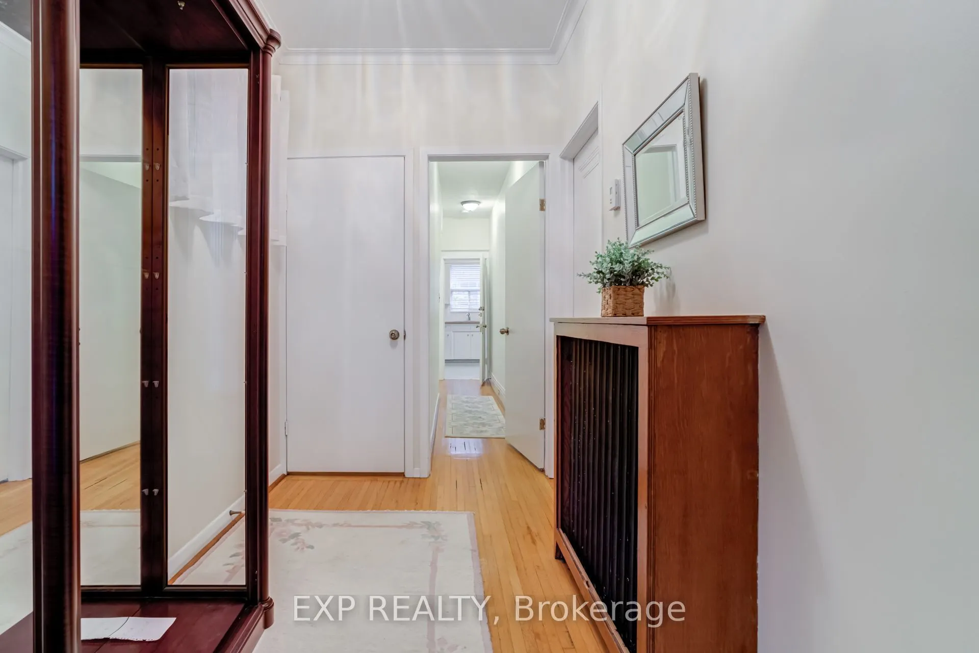 271 Lauder Avenue, #Main