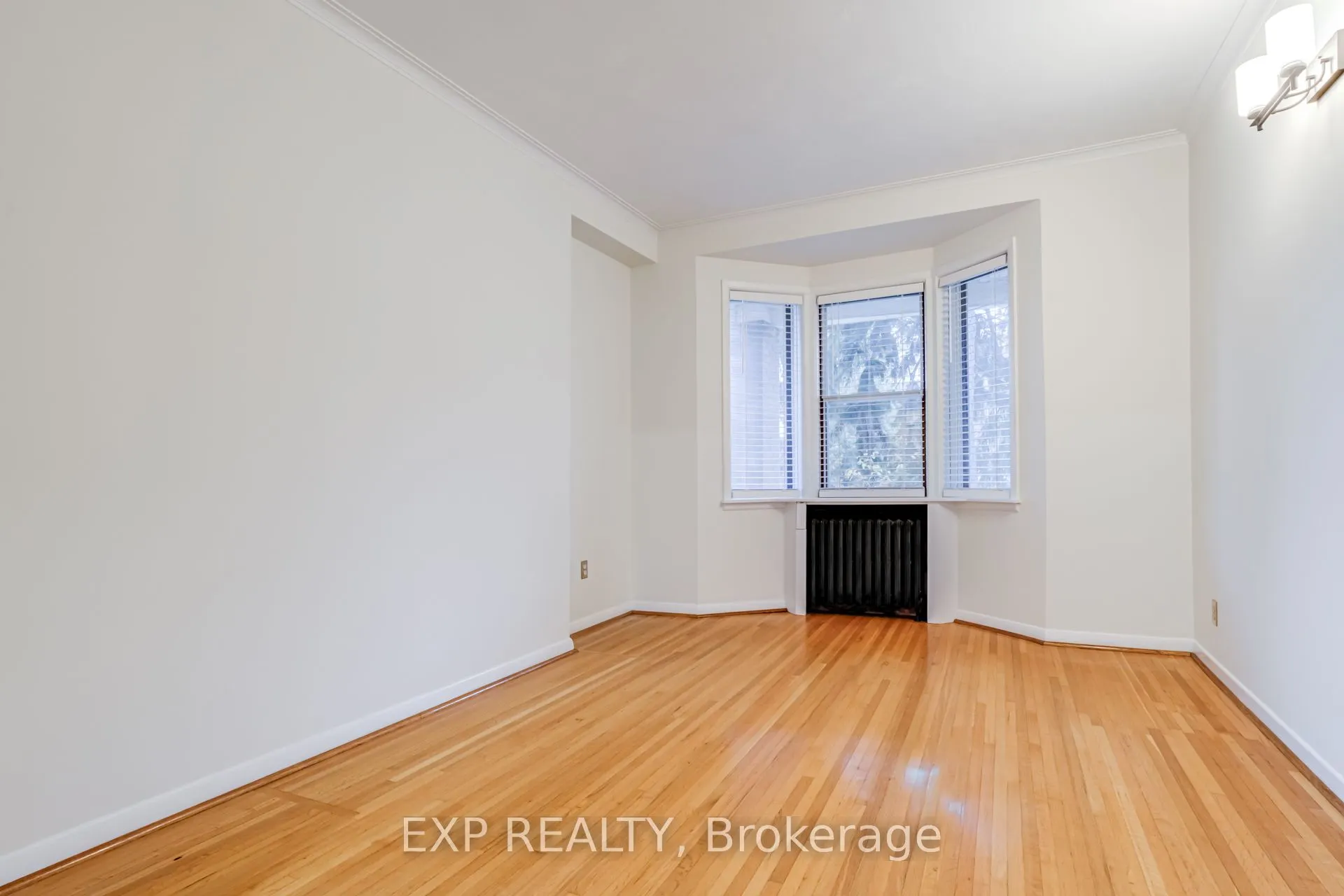 271 Lauder Avenue, #Main