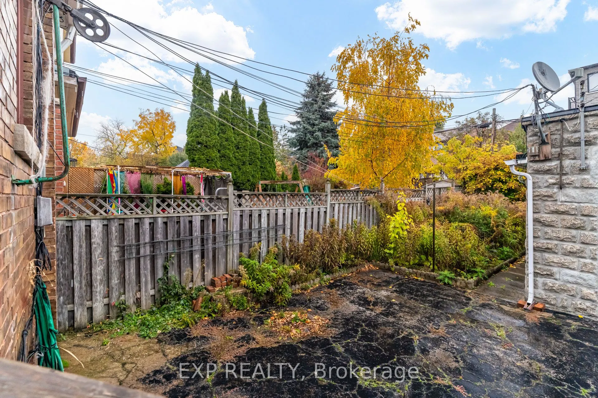 271 Lauder Avenue, #Main