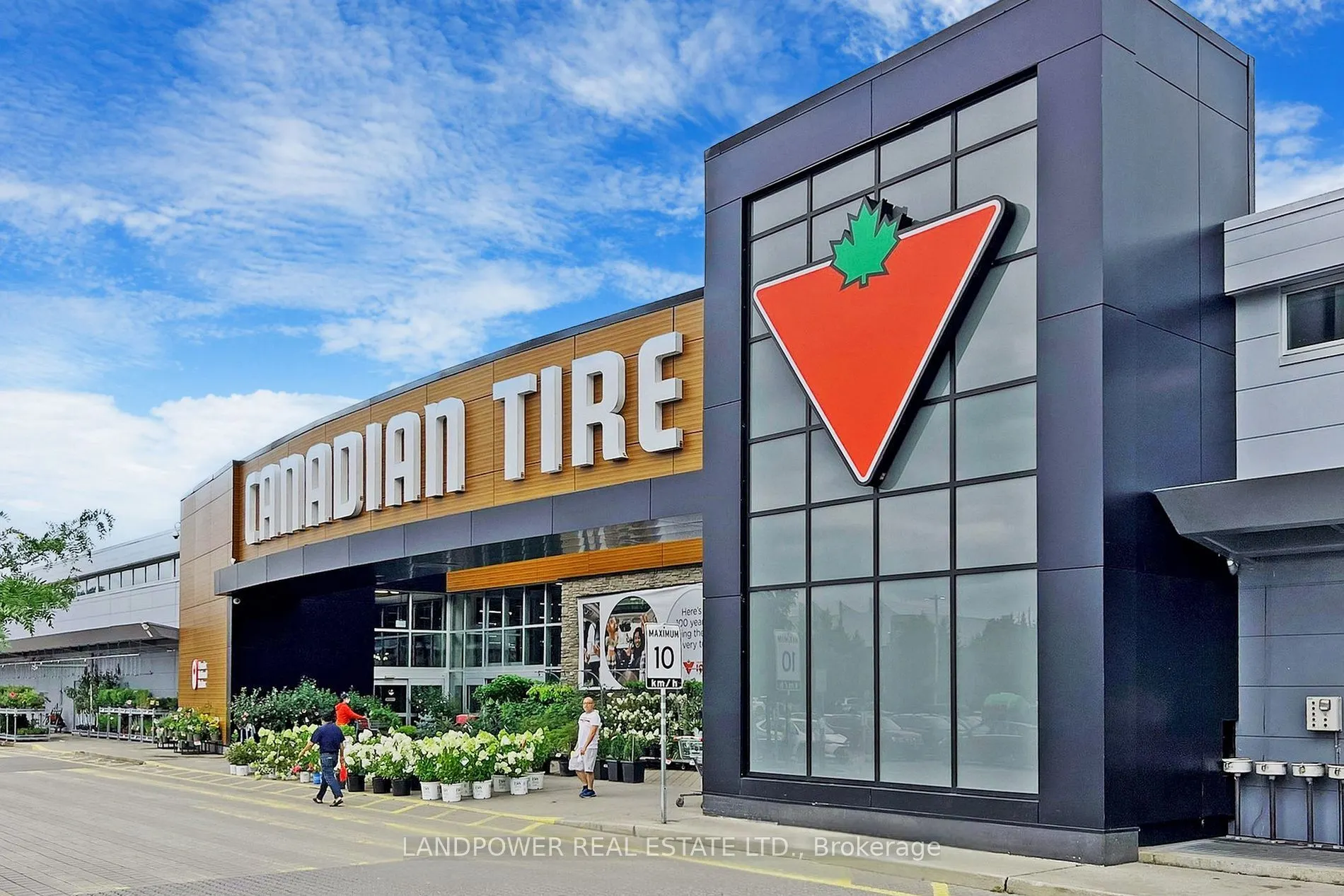 115 McMahon Drive, #3502