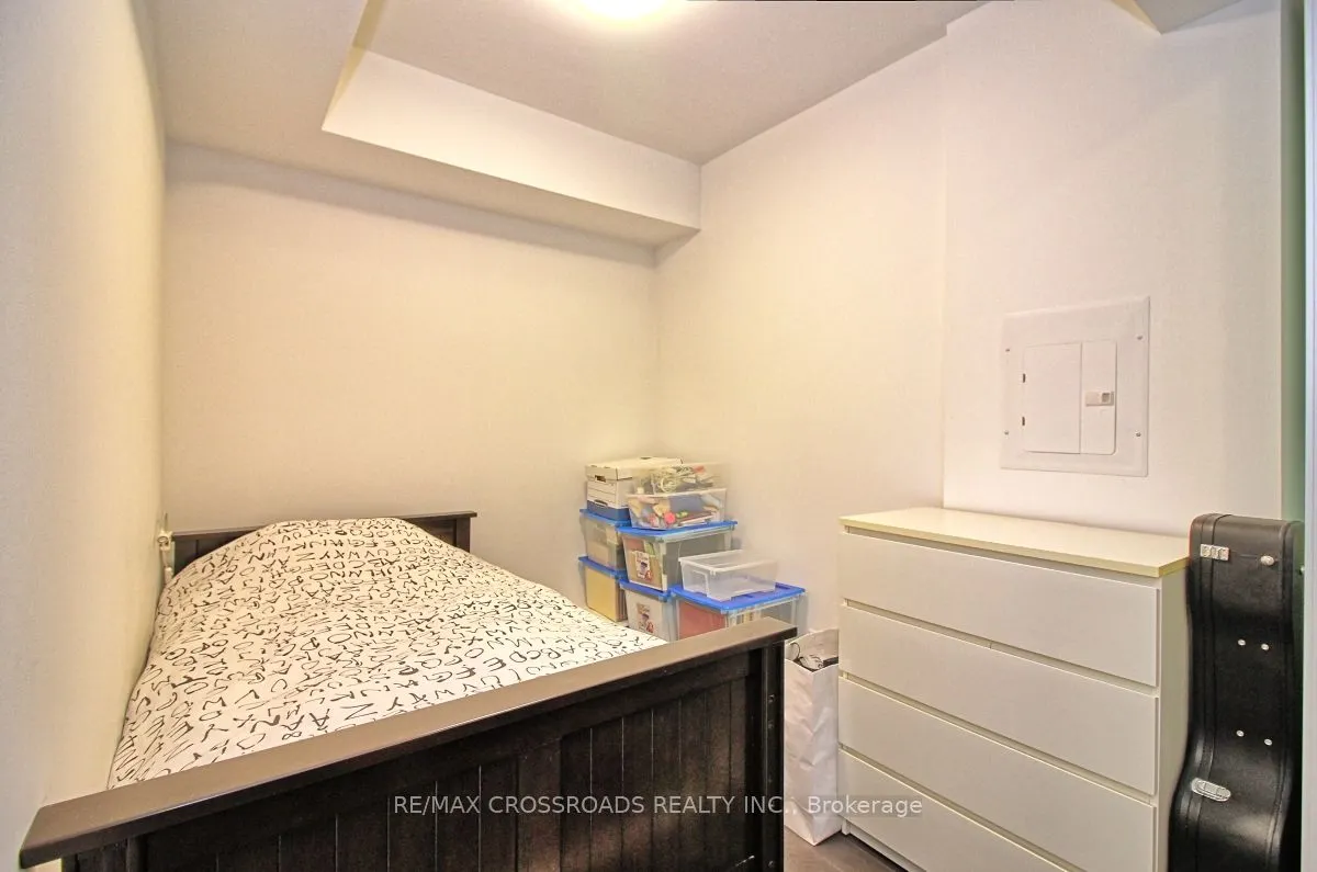 1080 Bay Street, #1903