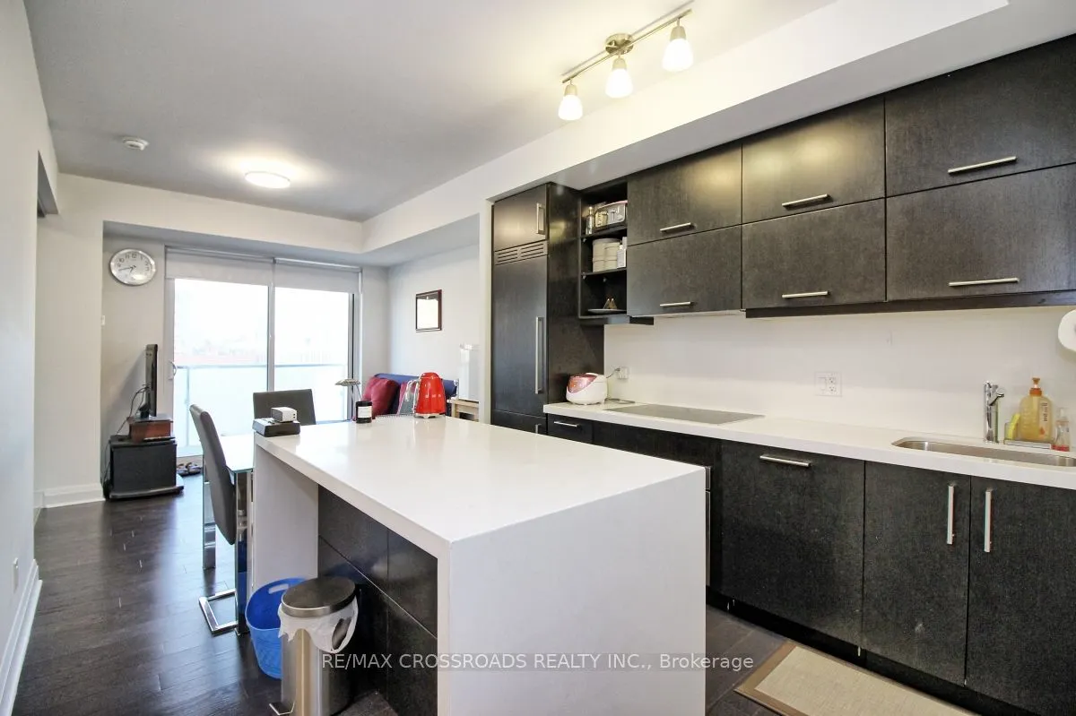 1080 Bay Street, #1903