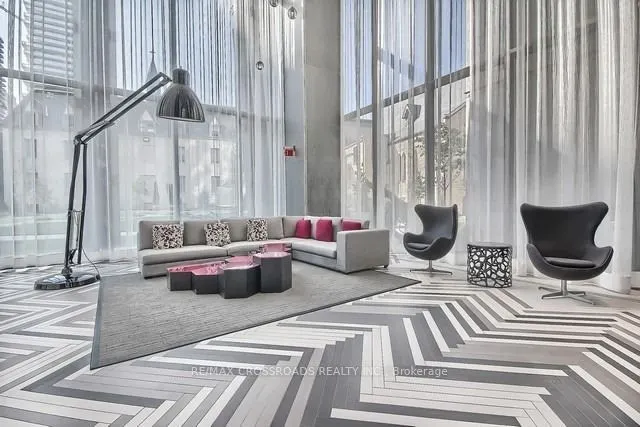 1080 Bay Street, #1903