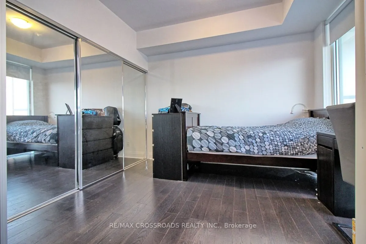 1080 Bay Street, #1903