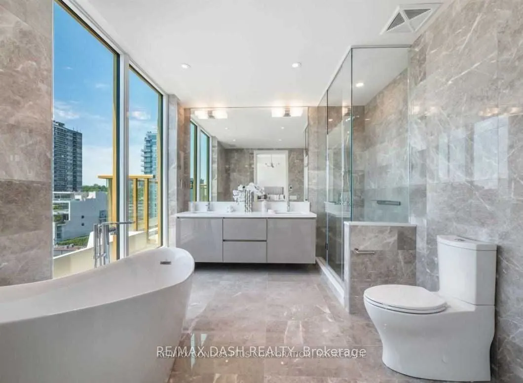 151 Avenue Road, #806