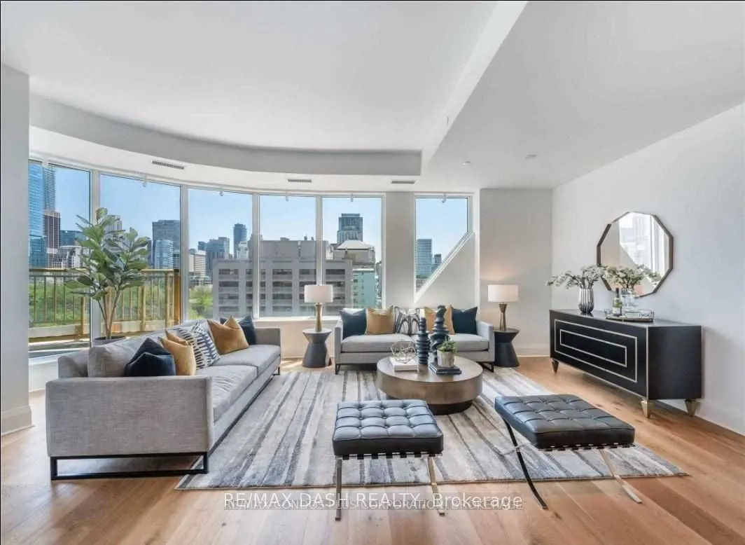 151 Avenue Road, #806