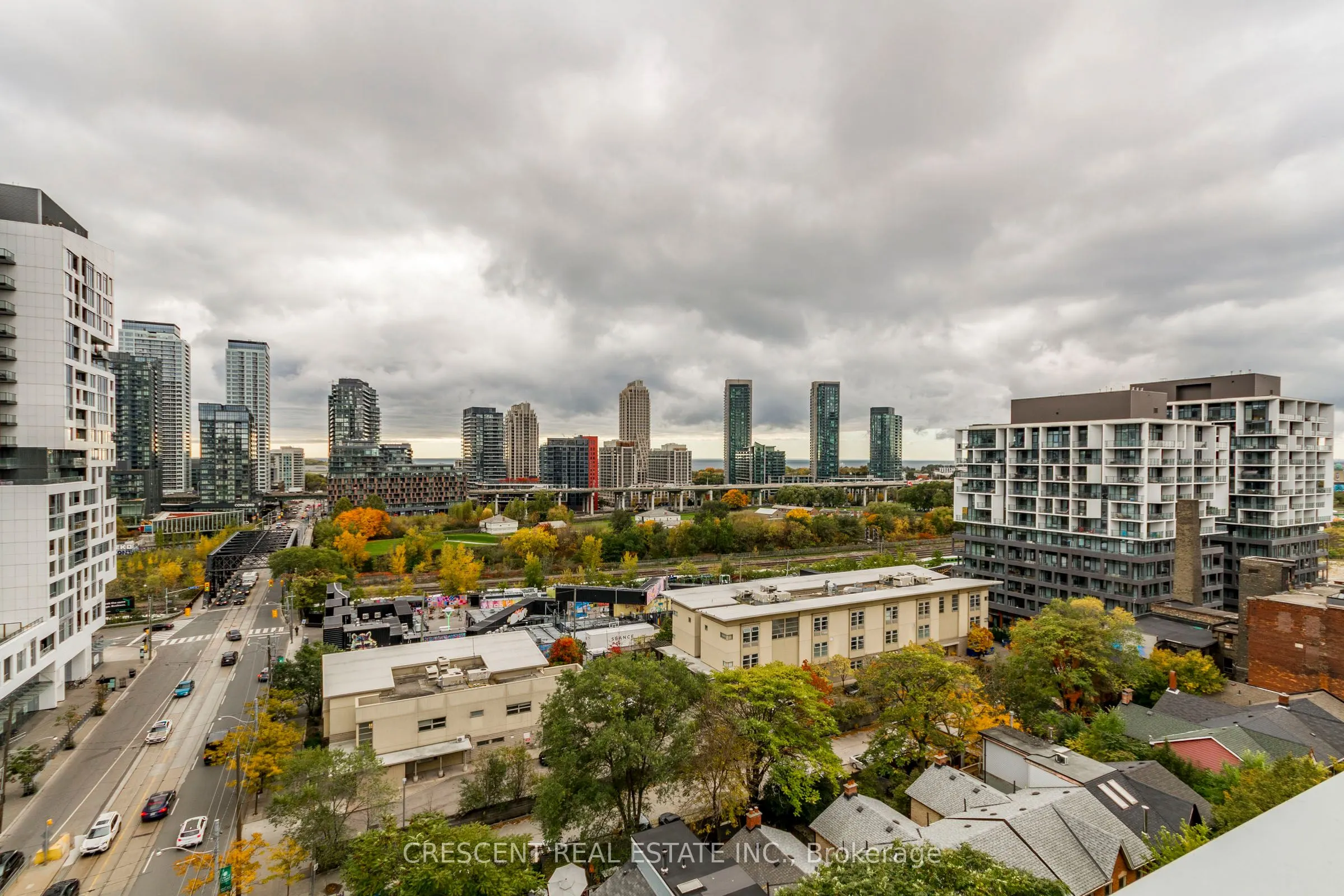 60 Bathurst Street, #811