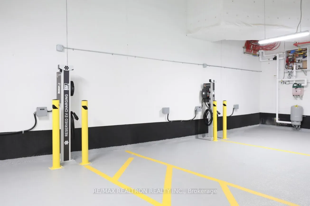 2525 Bathurst Street, #1009