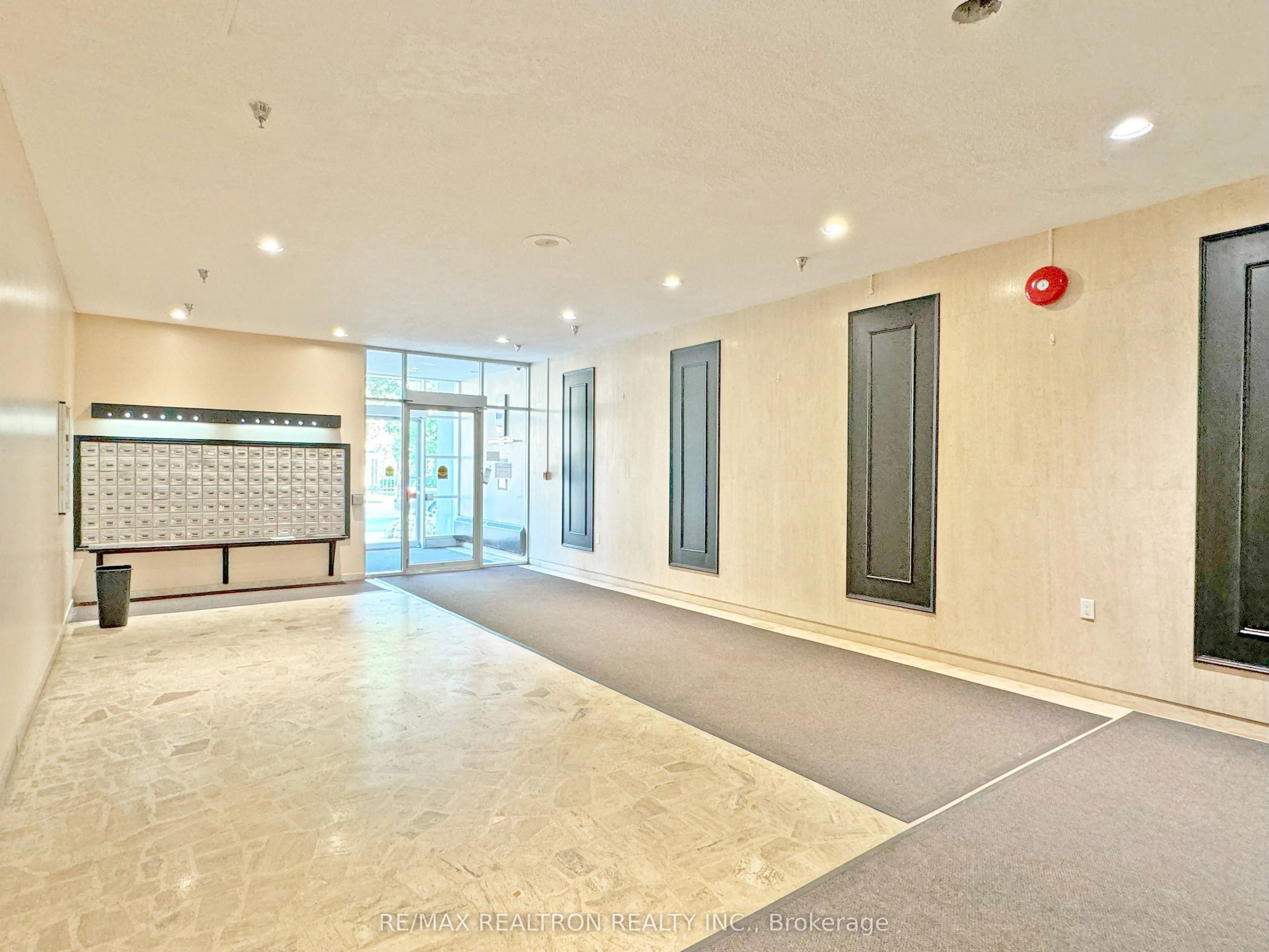 1500 Bathurst Street, #504