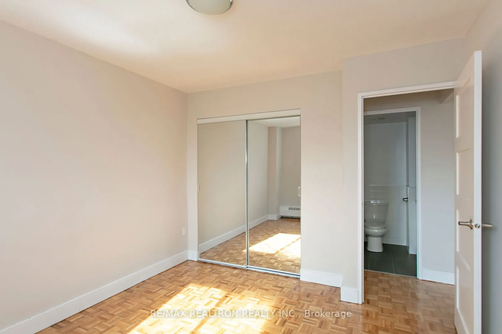 1500 Bathurst Street, #504