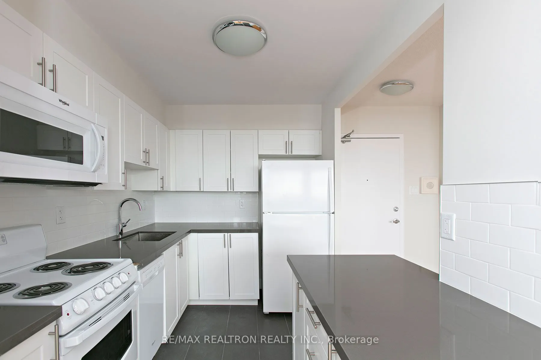 666 Spadina Avenue, #711