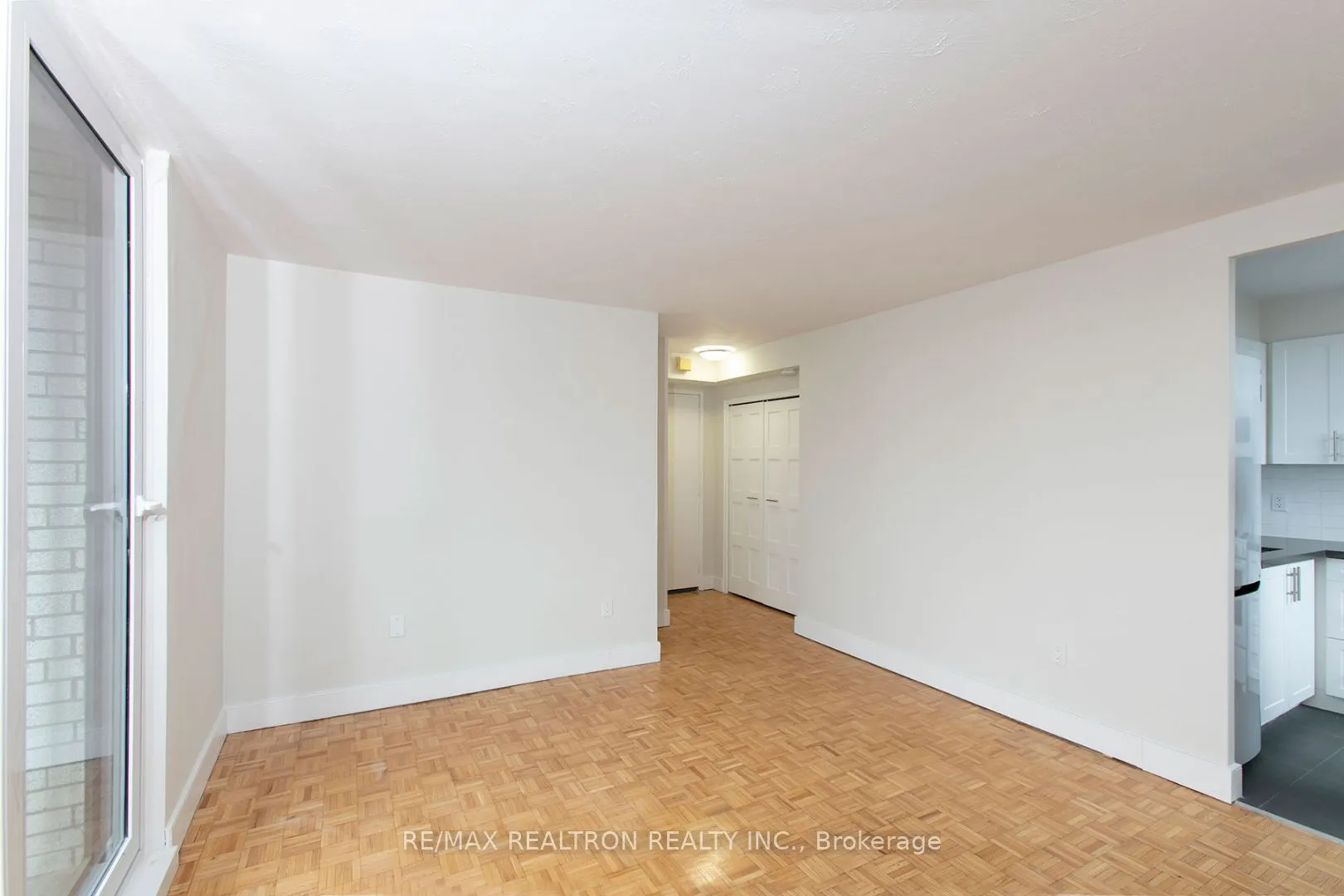 485 Huron Street, #204