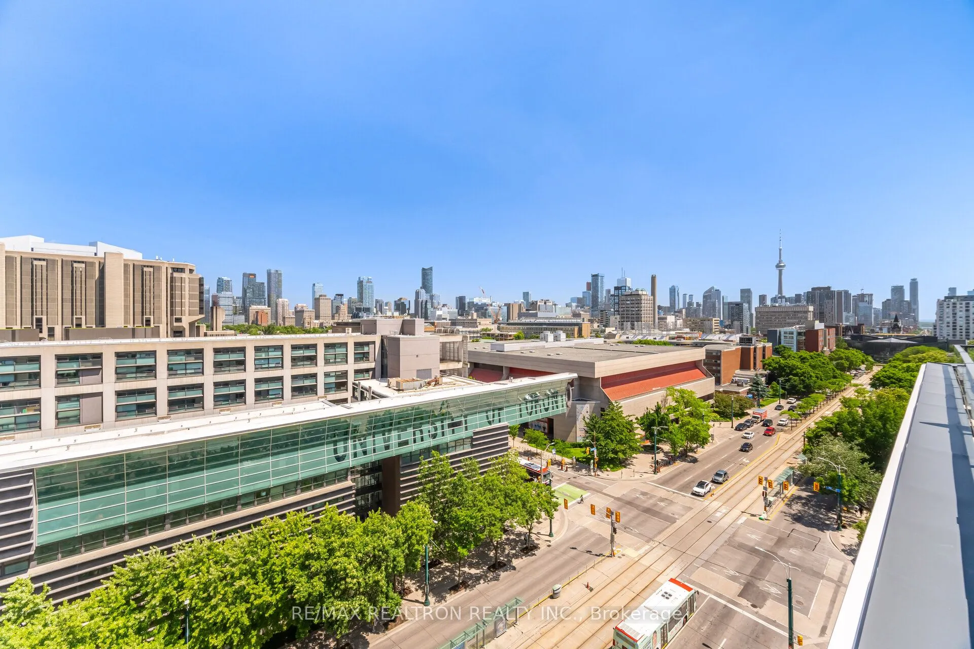 664 Spadina Avenue, #1005