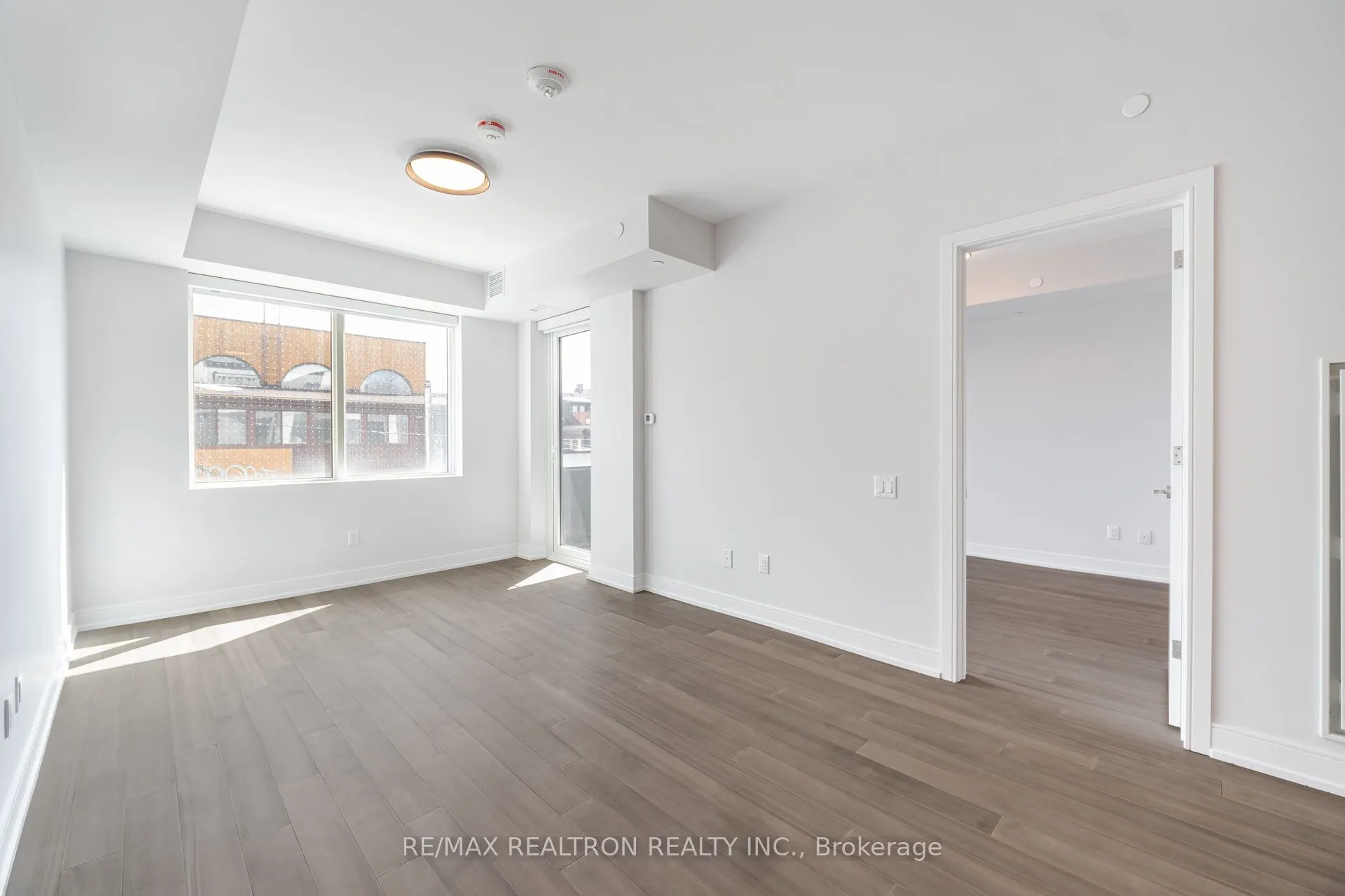 664 Spadina Avenue, #202
