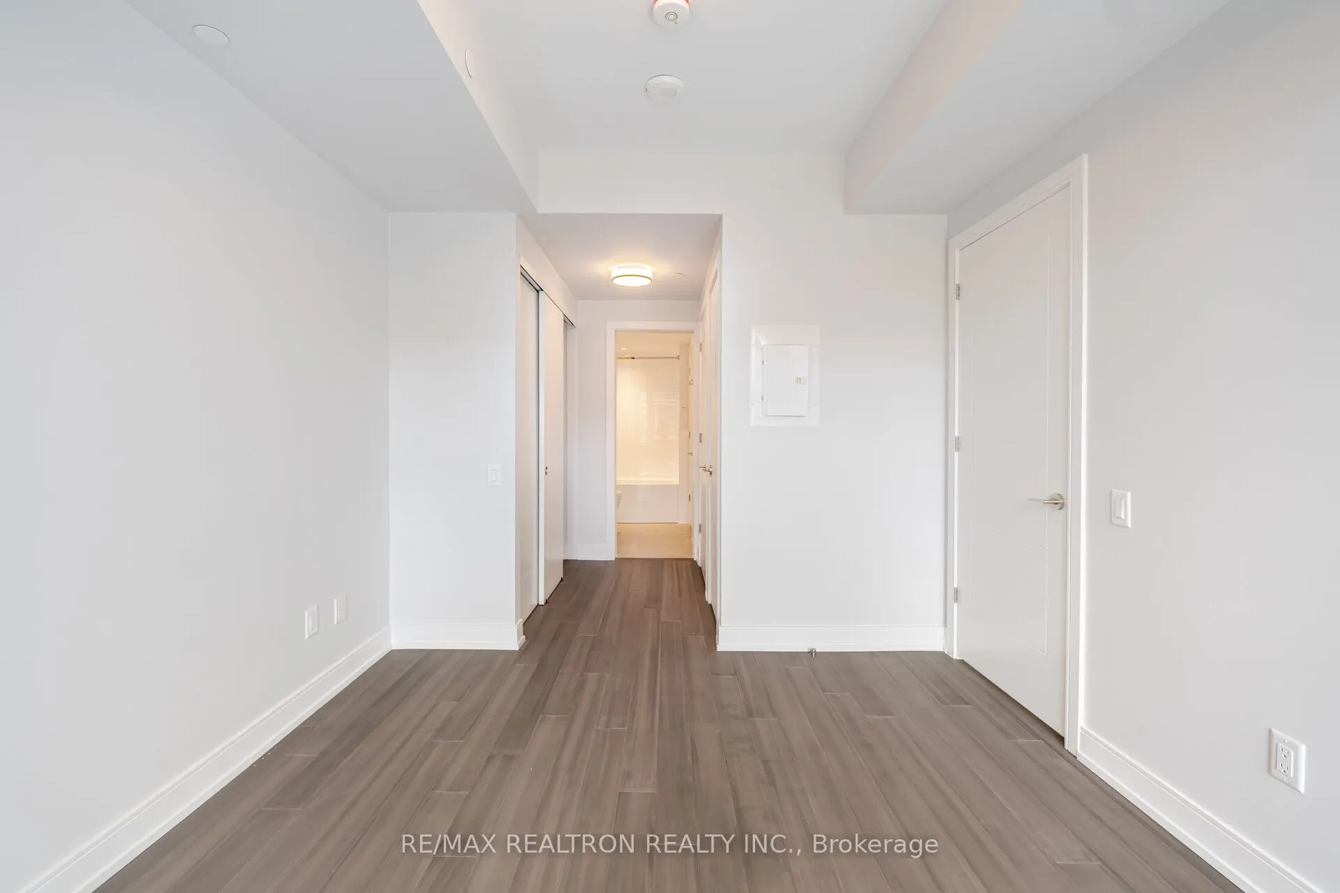 664 Spadina Avenue, #202