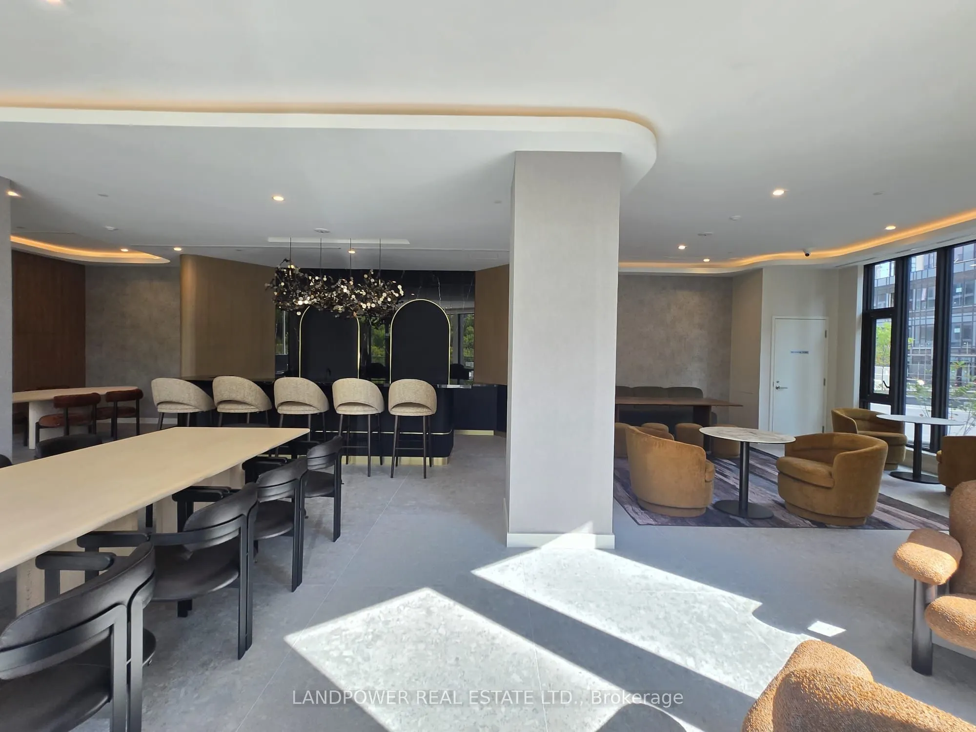 1 Kyle Lowry Road, #211