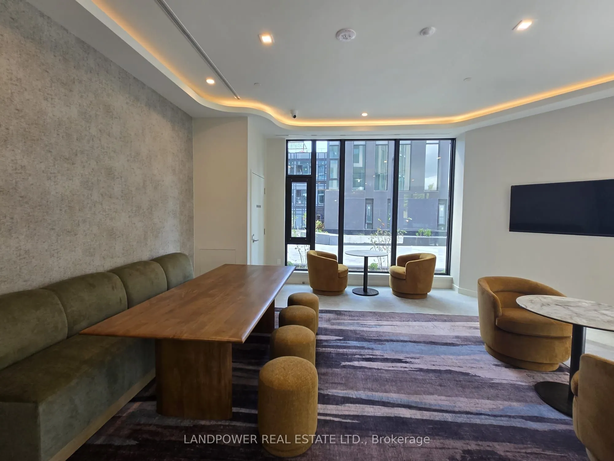 1 Kyle Lowry Road, #211